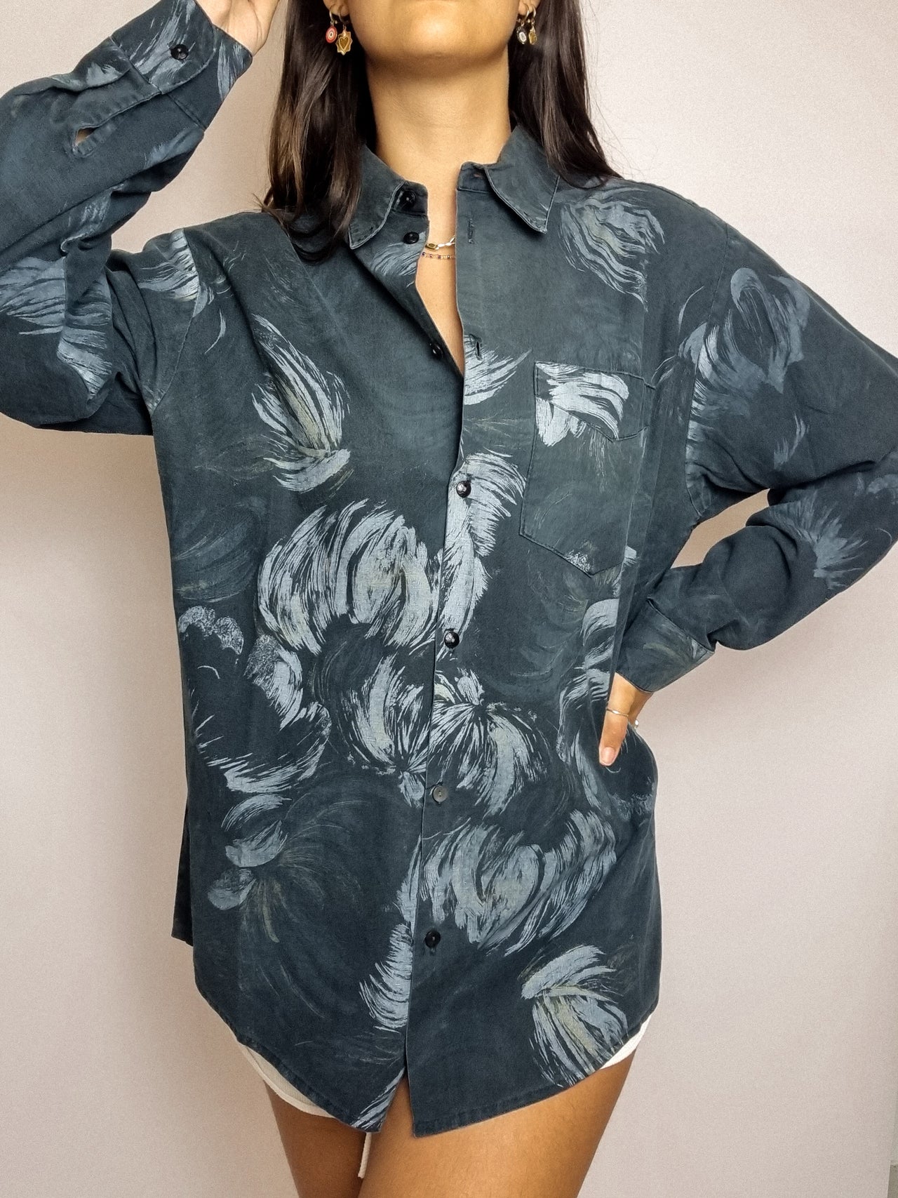 Dark green vintage shirt with pattern L