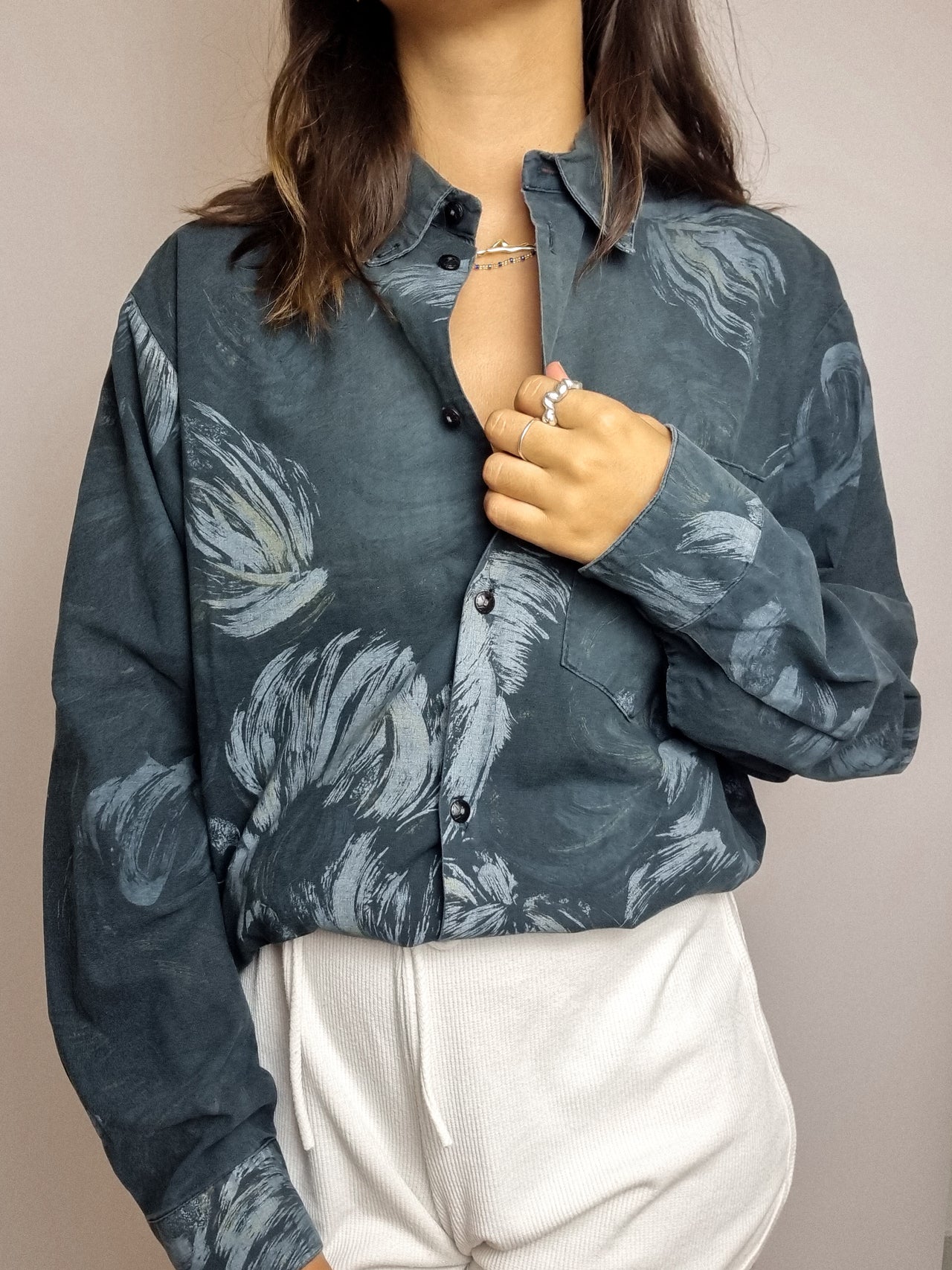 Dark green vintage shirt with pattern L