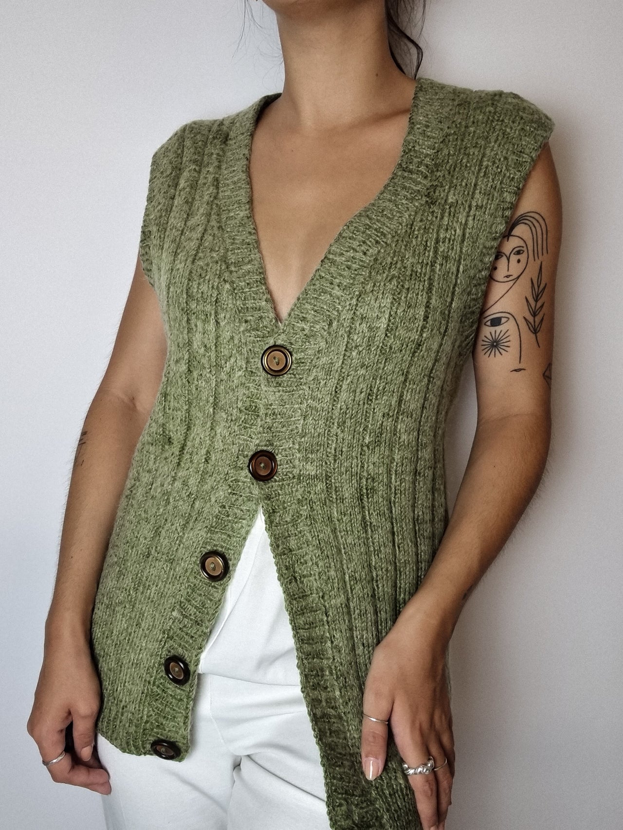 Green knitted vest S/M