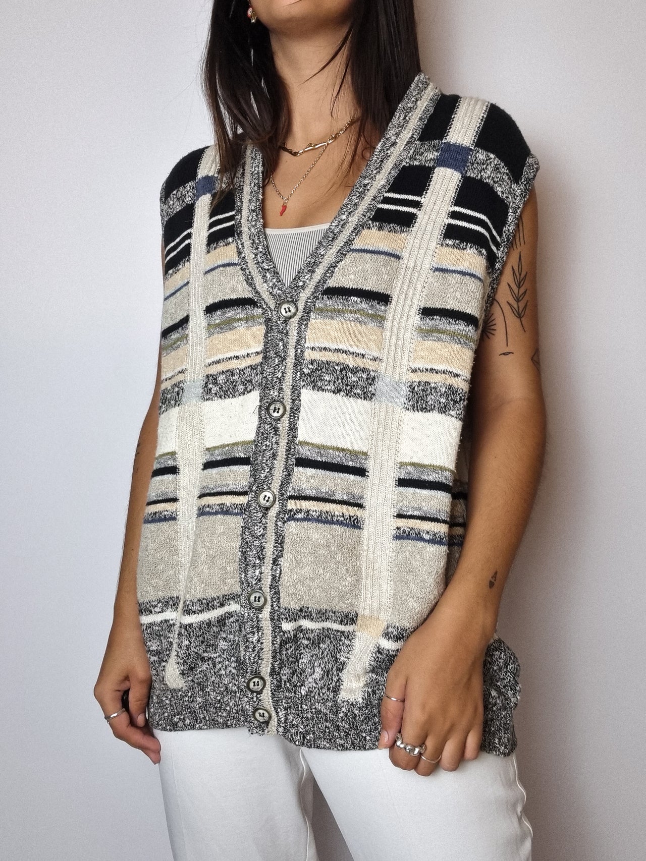 XL Patterned Cream Knit Vest