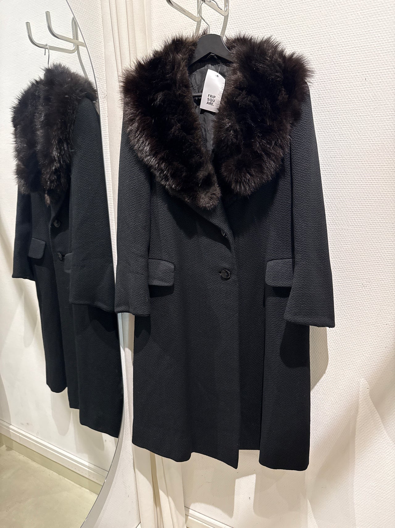 Manteau avec col en fausse fourrure amovible L live