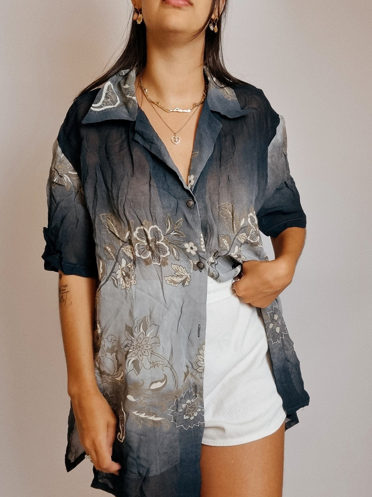 Chemise Vintage 80/90s noire et beige à motifs