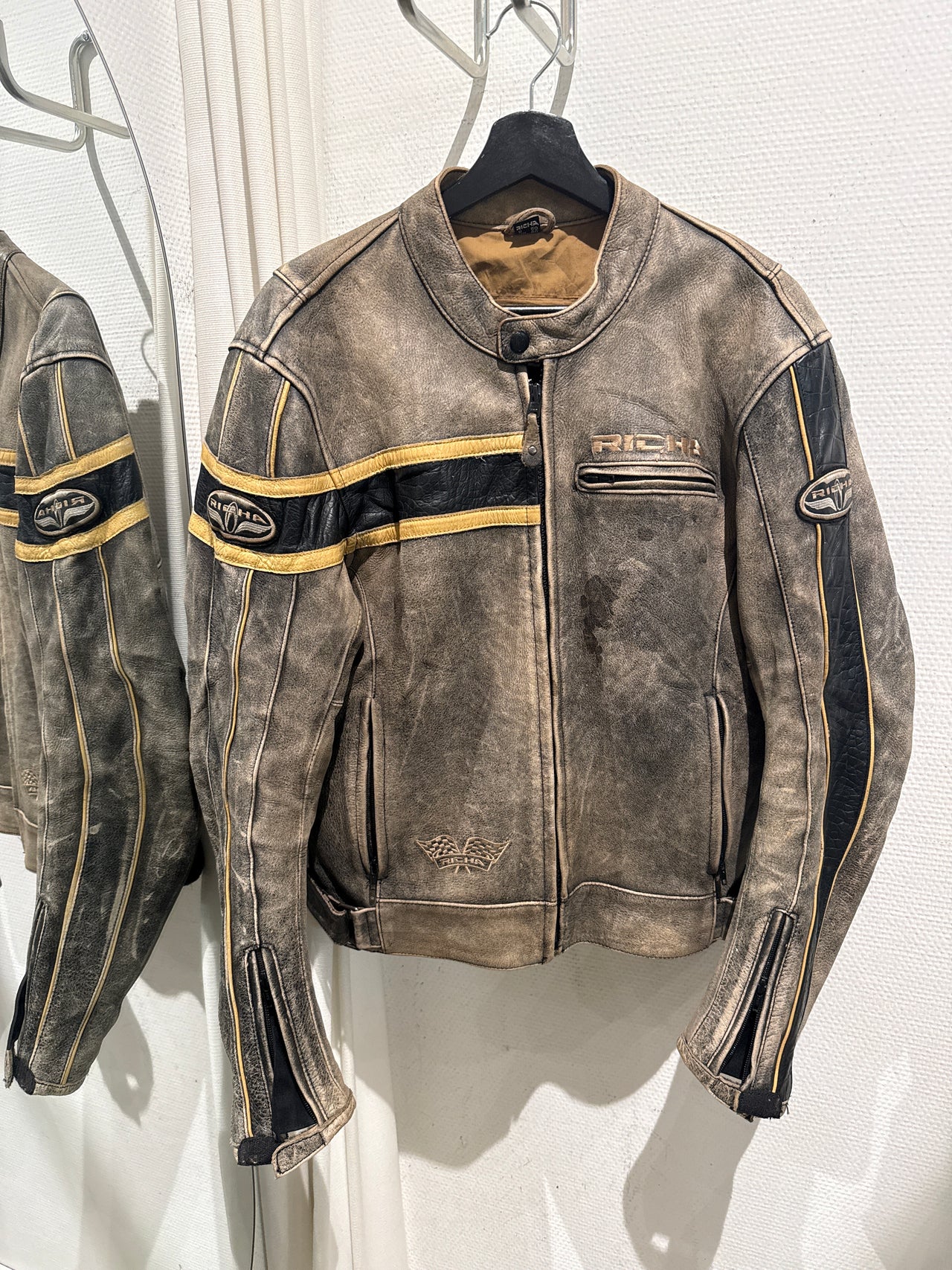 Veste de moto en cuir S/M live