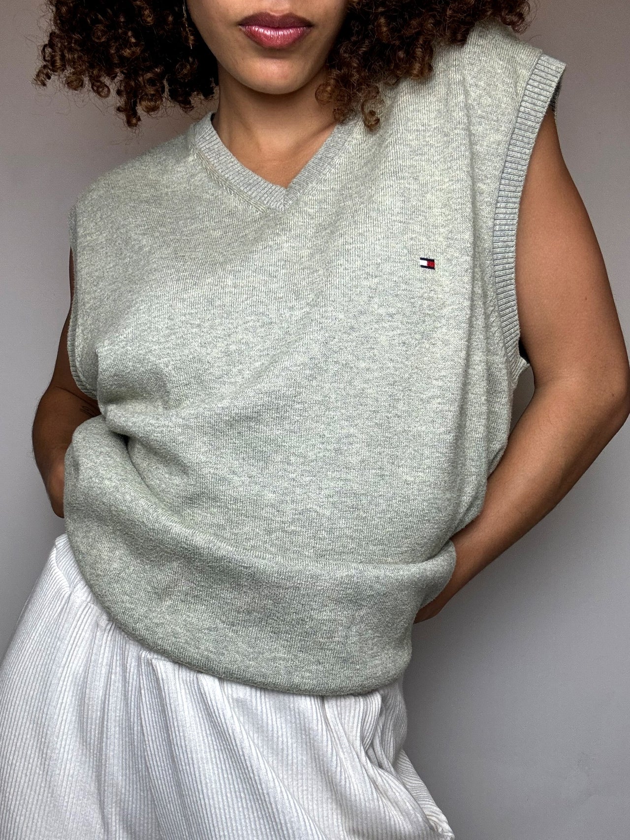 Vintage navy argyl knit sweater L