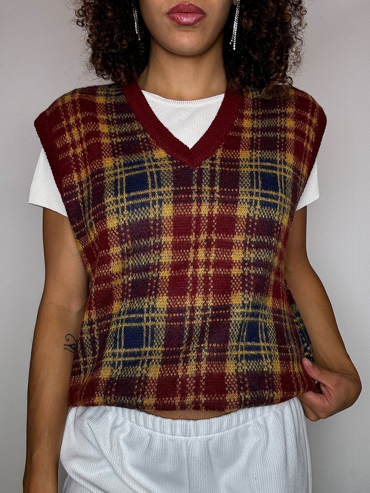 Gilet en maille à carreaux rouges et jaunes M vintage