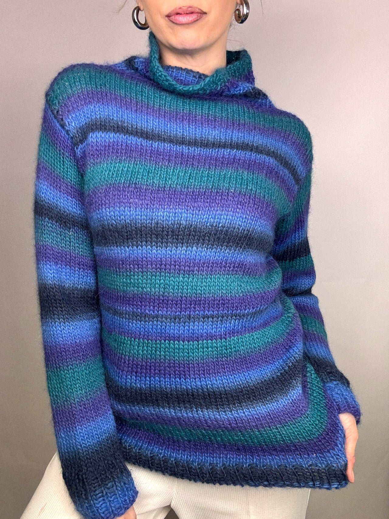 Vintage M/L blue striped turtleneck sweater