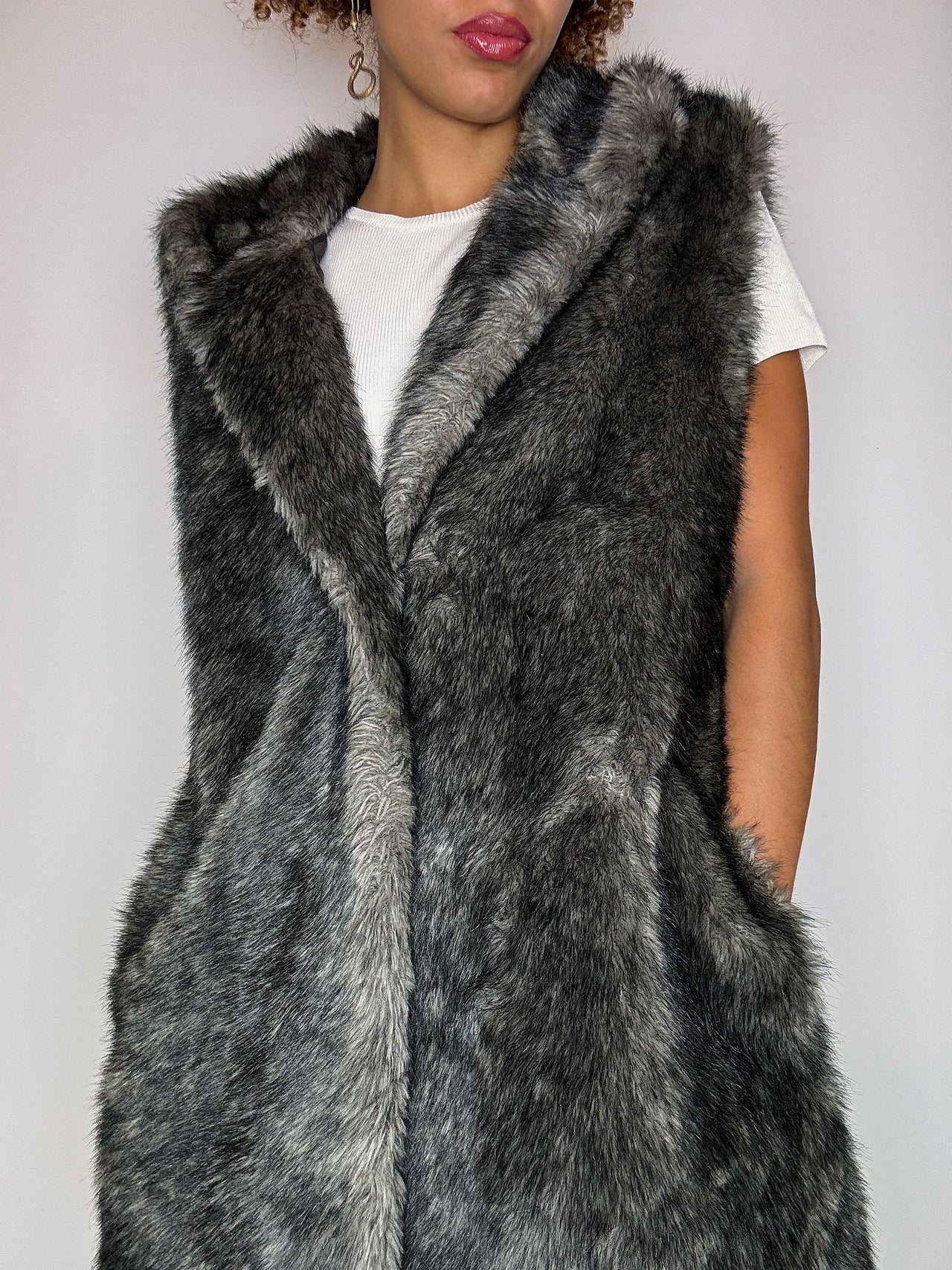 Fausse fourrure sans manche grise S vintage