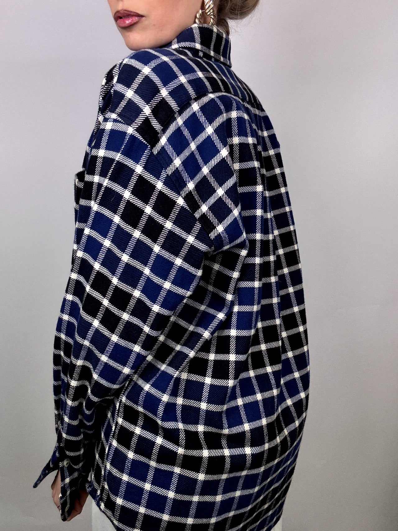 Vintage L blue and black plaid thick shirt