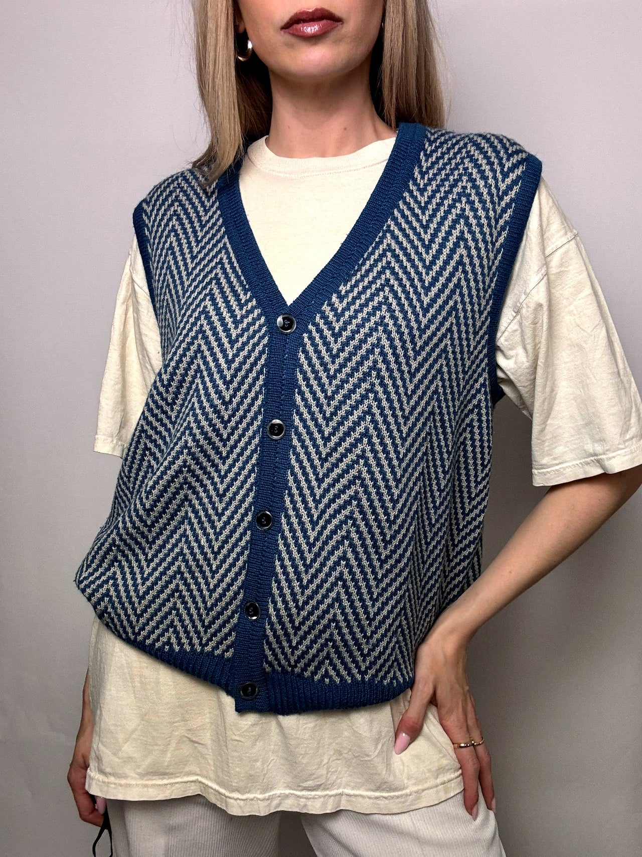 Vintage M herringbone button vest