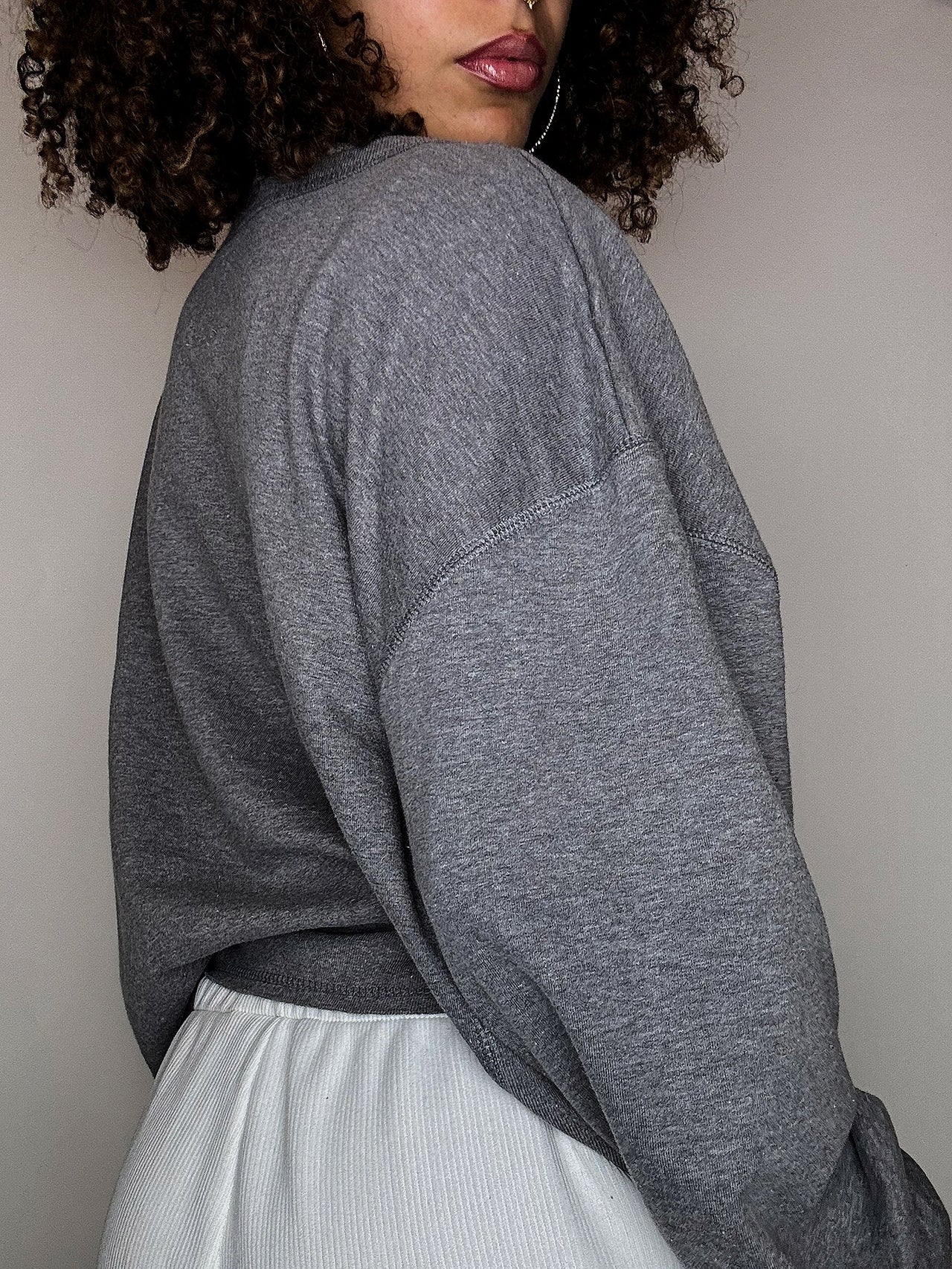 Sweat gris col rond notre dame XL vintage