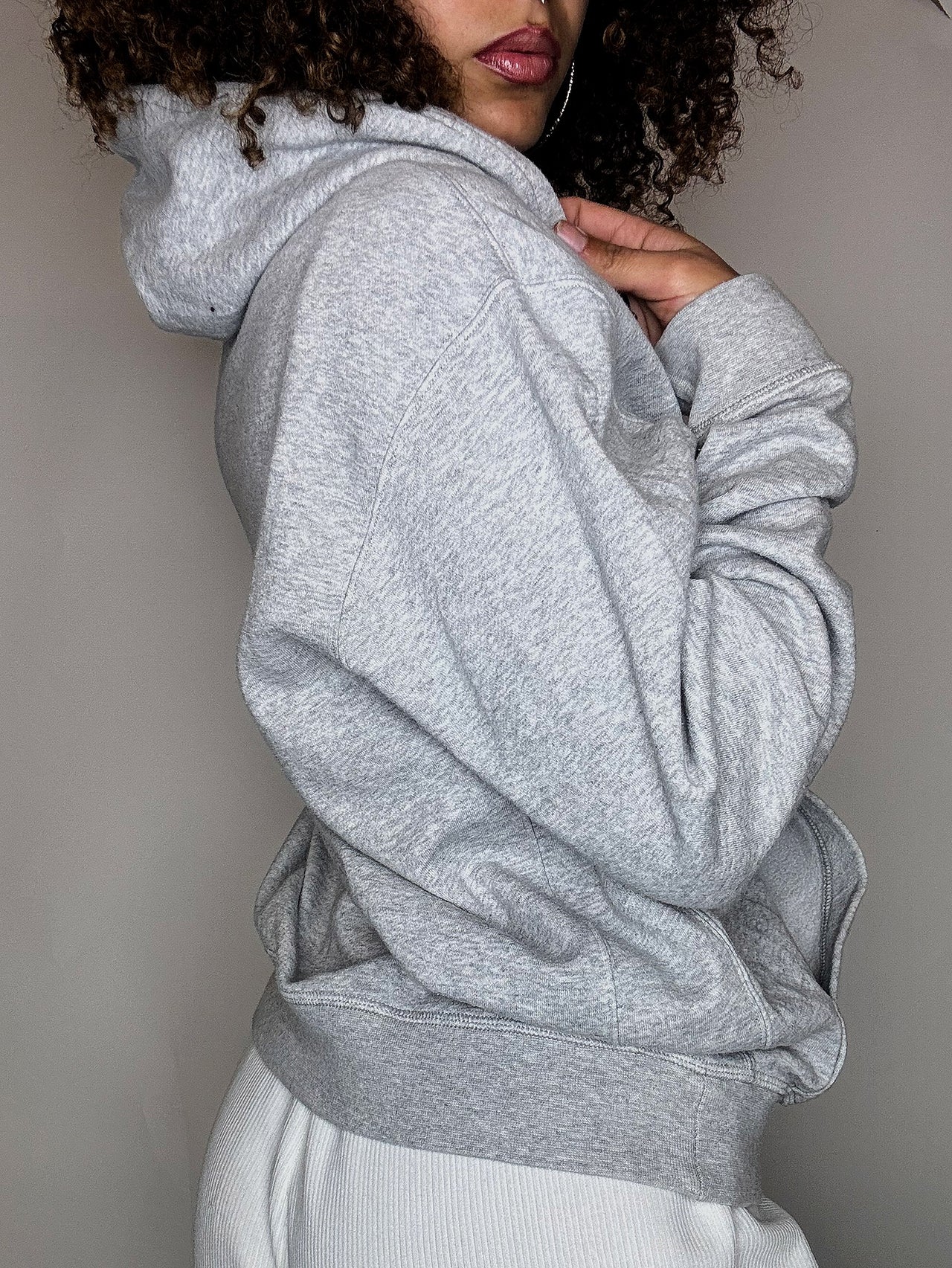 Sweat gris à capuche NIKE S vintage
