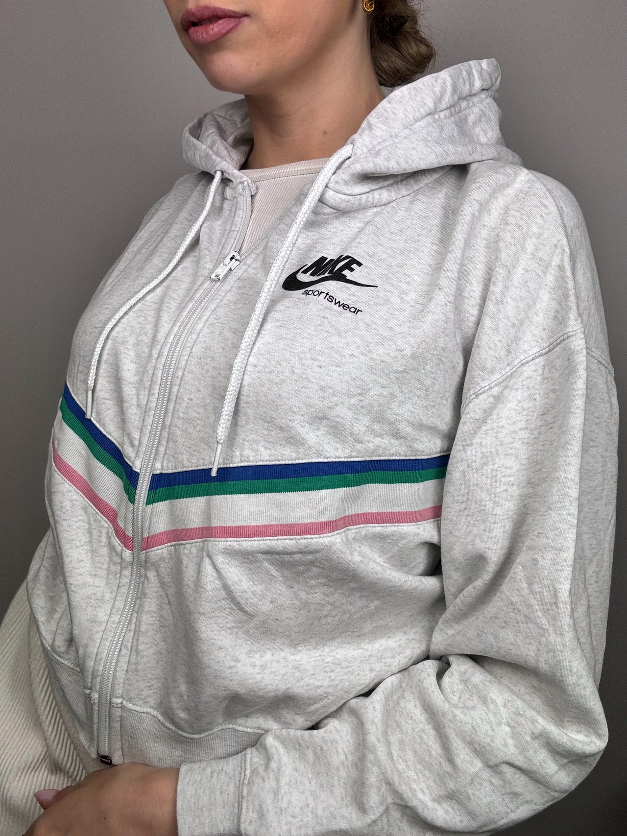 Vintage NIKE XS graue kurze Sweatshirtjacke