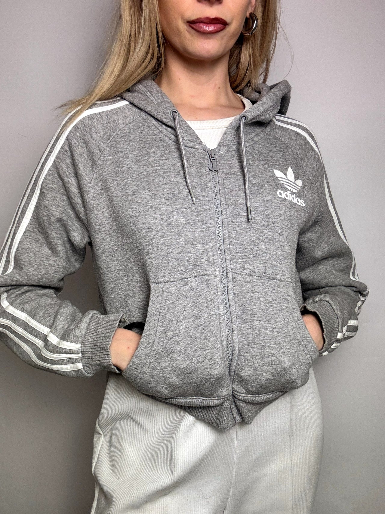 ADIDAS L/XL Vintage Grey Cropped Hooded Jacket