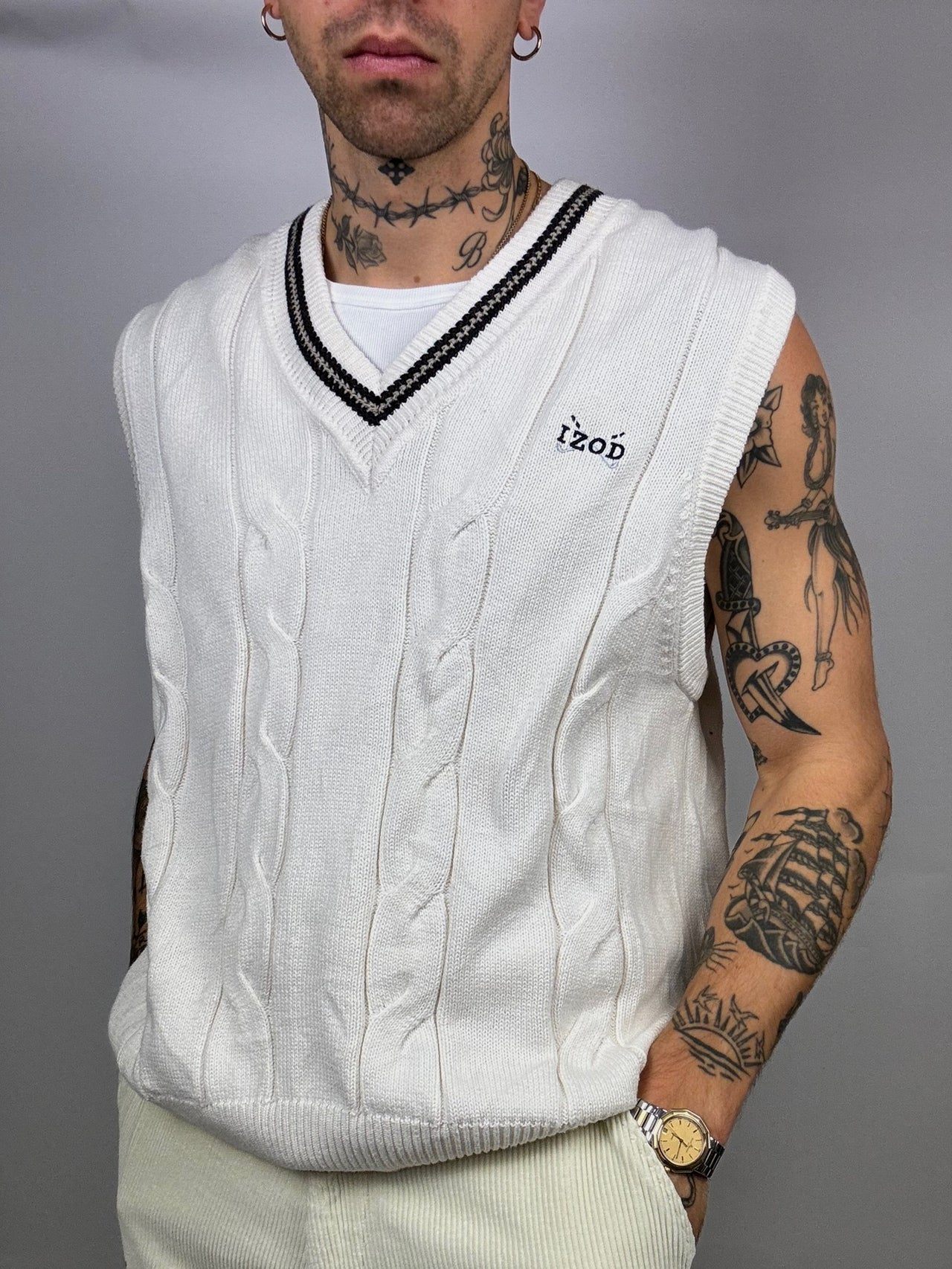 IZOD XL vintage white cricket vest
