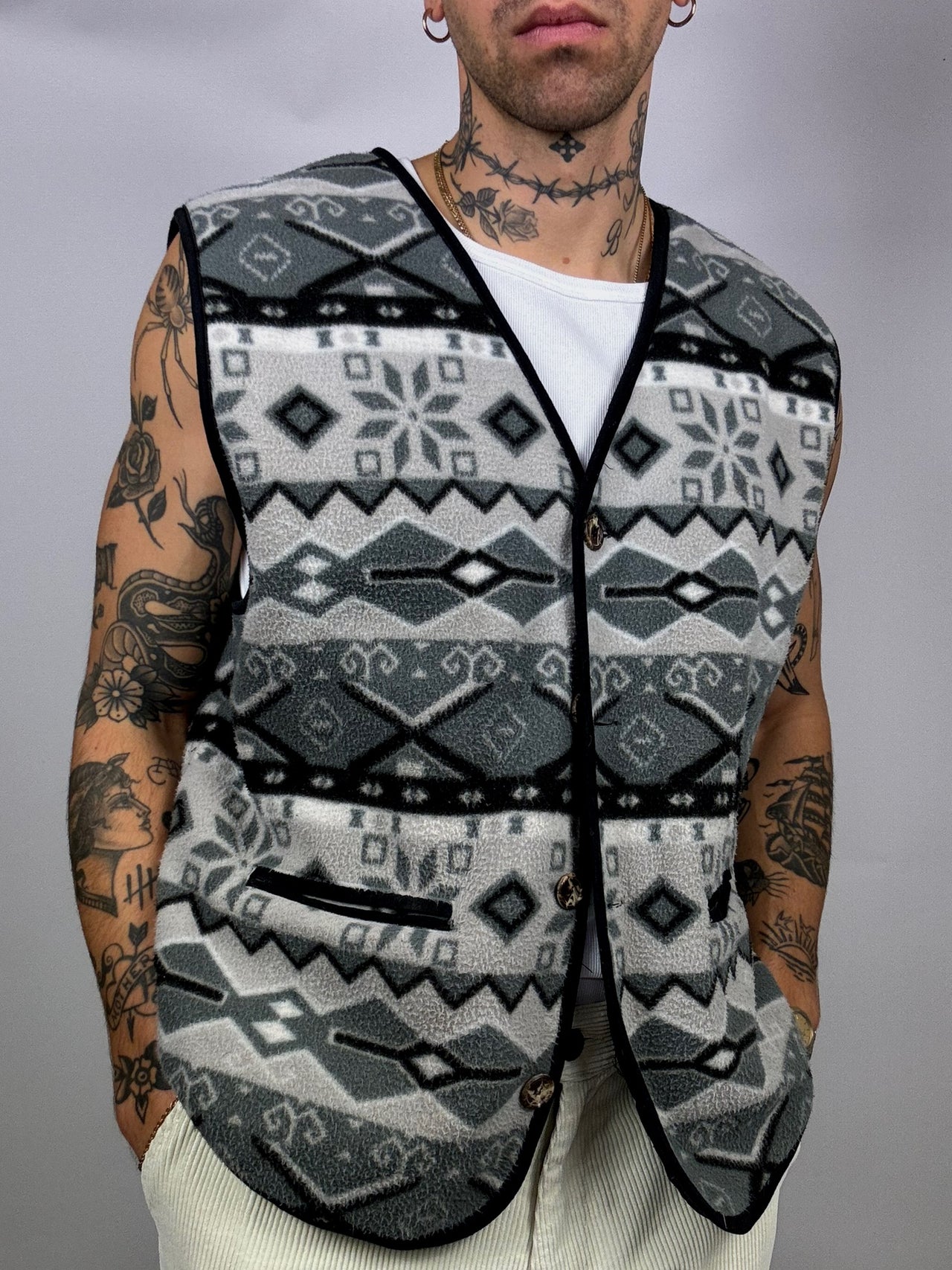 Vintage VL/XL patterned fleece vest with collar