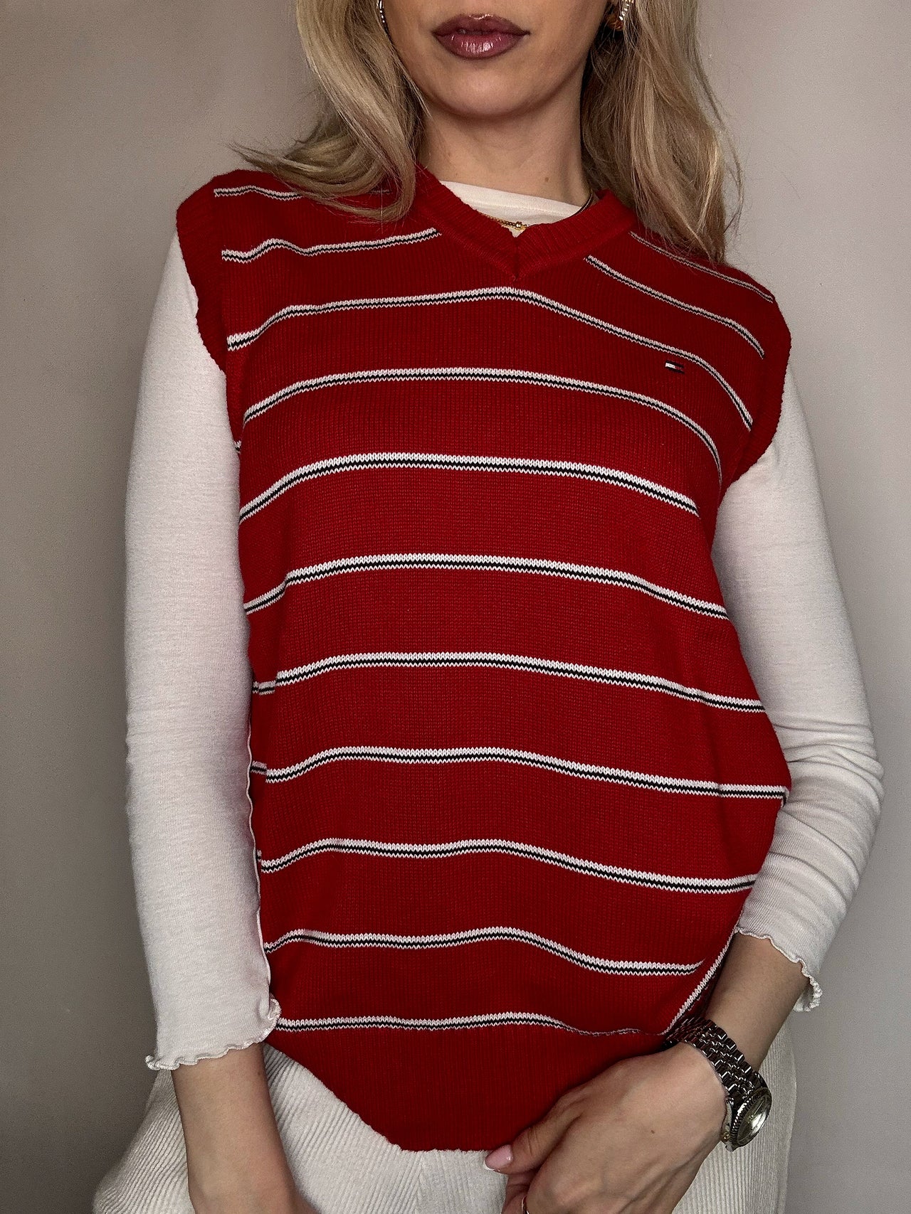 Vintage navy argyl knit sweater L