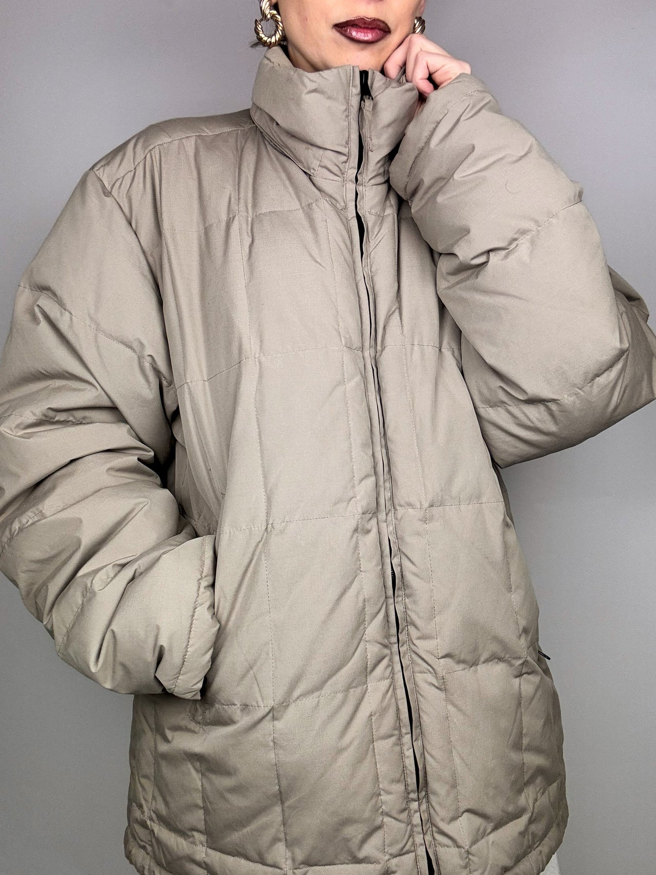 Vintage XL beige puffy down jacket