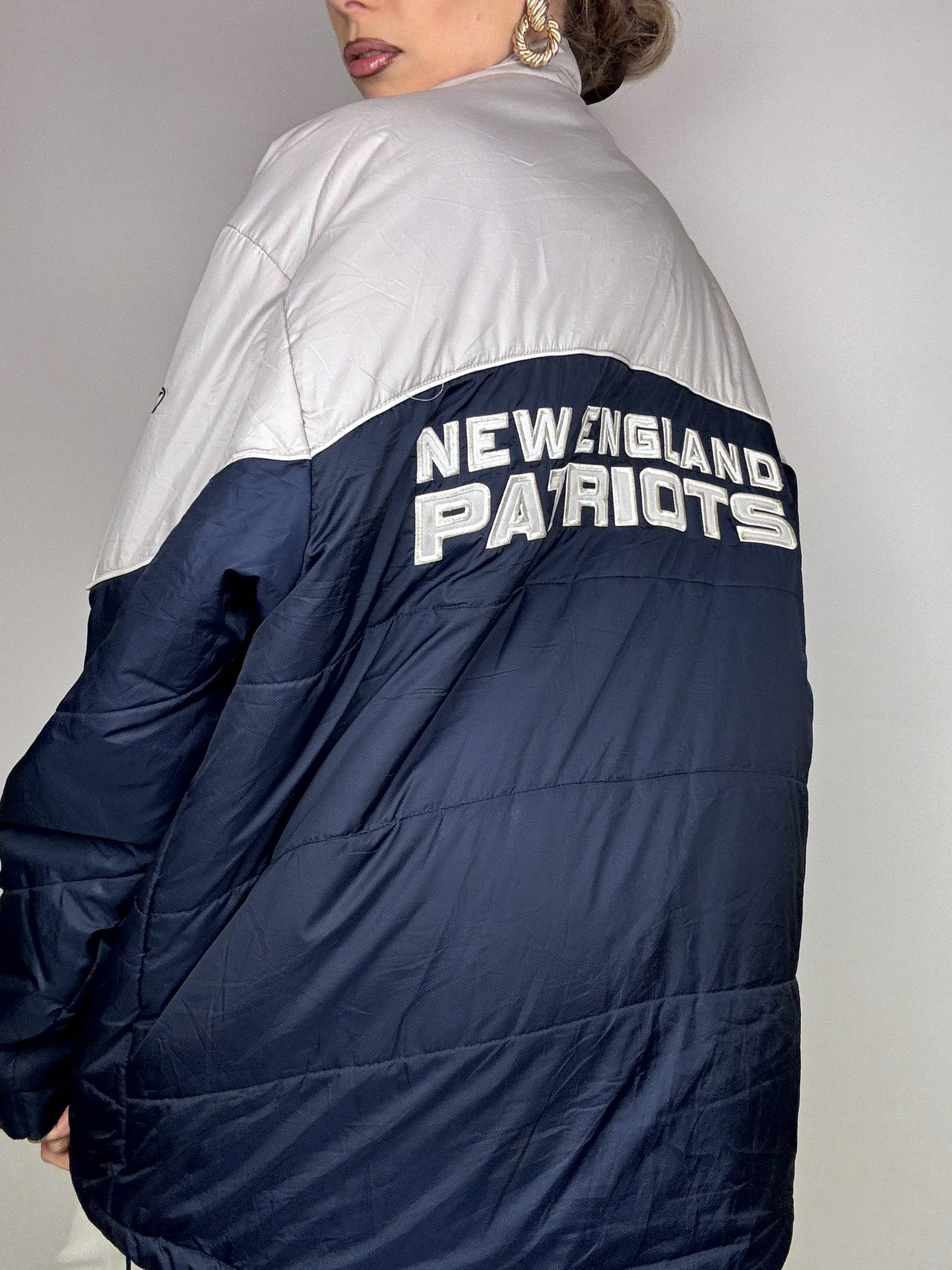 NFL + REEBOK M vintage grey and navy oversized puffy down jacket