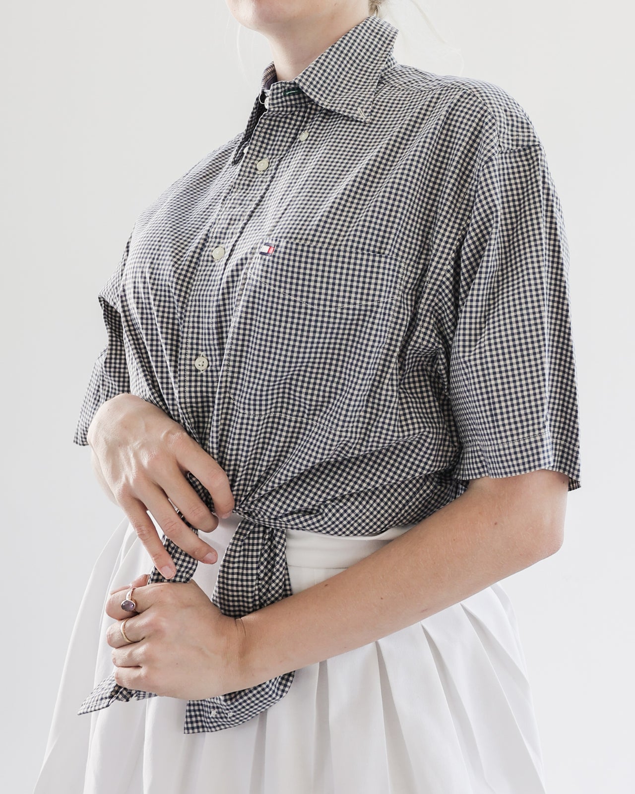 Dunkelblaues Hemd mit kleinen beigen Karos Tommy Hilfiger M/L