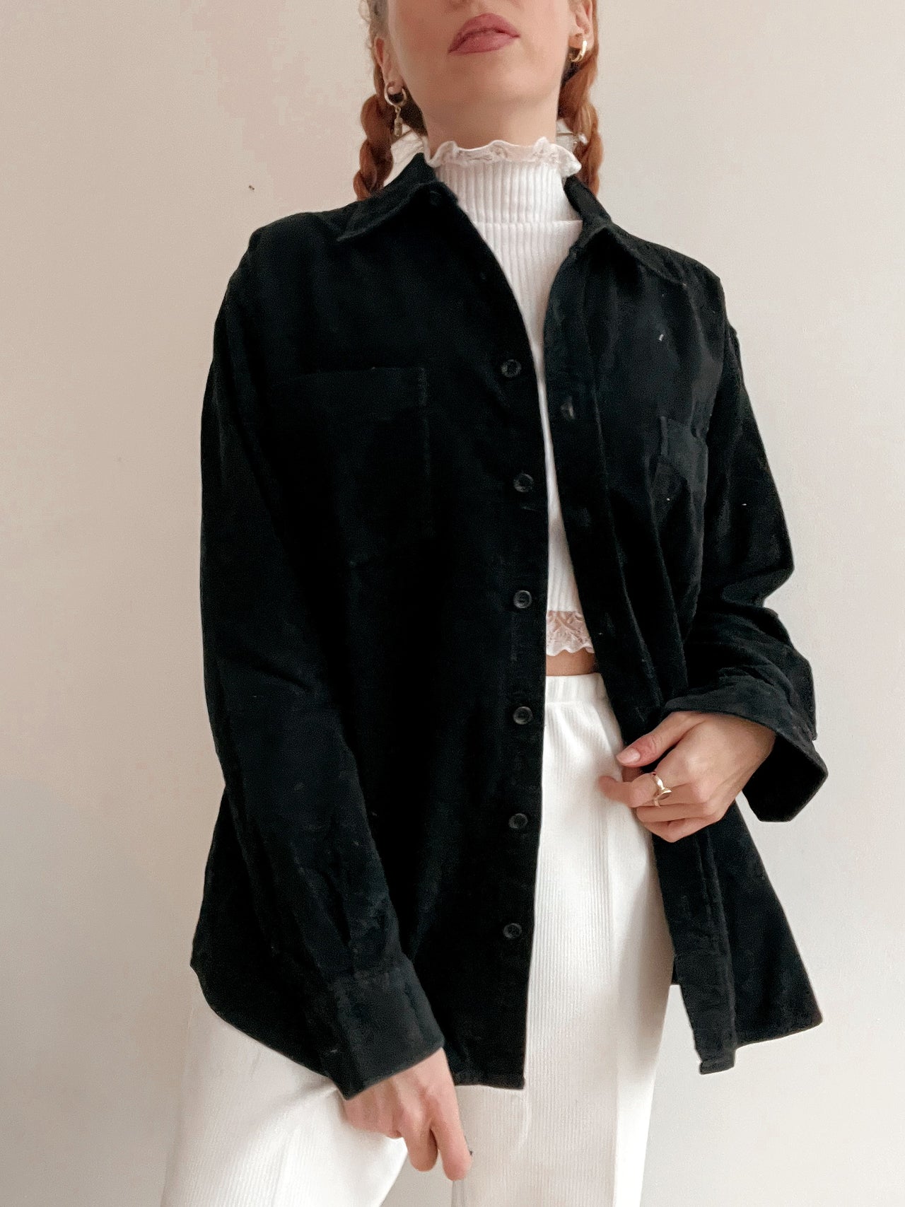 Chemise Vintage 80/90s noire en velours côtelé M