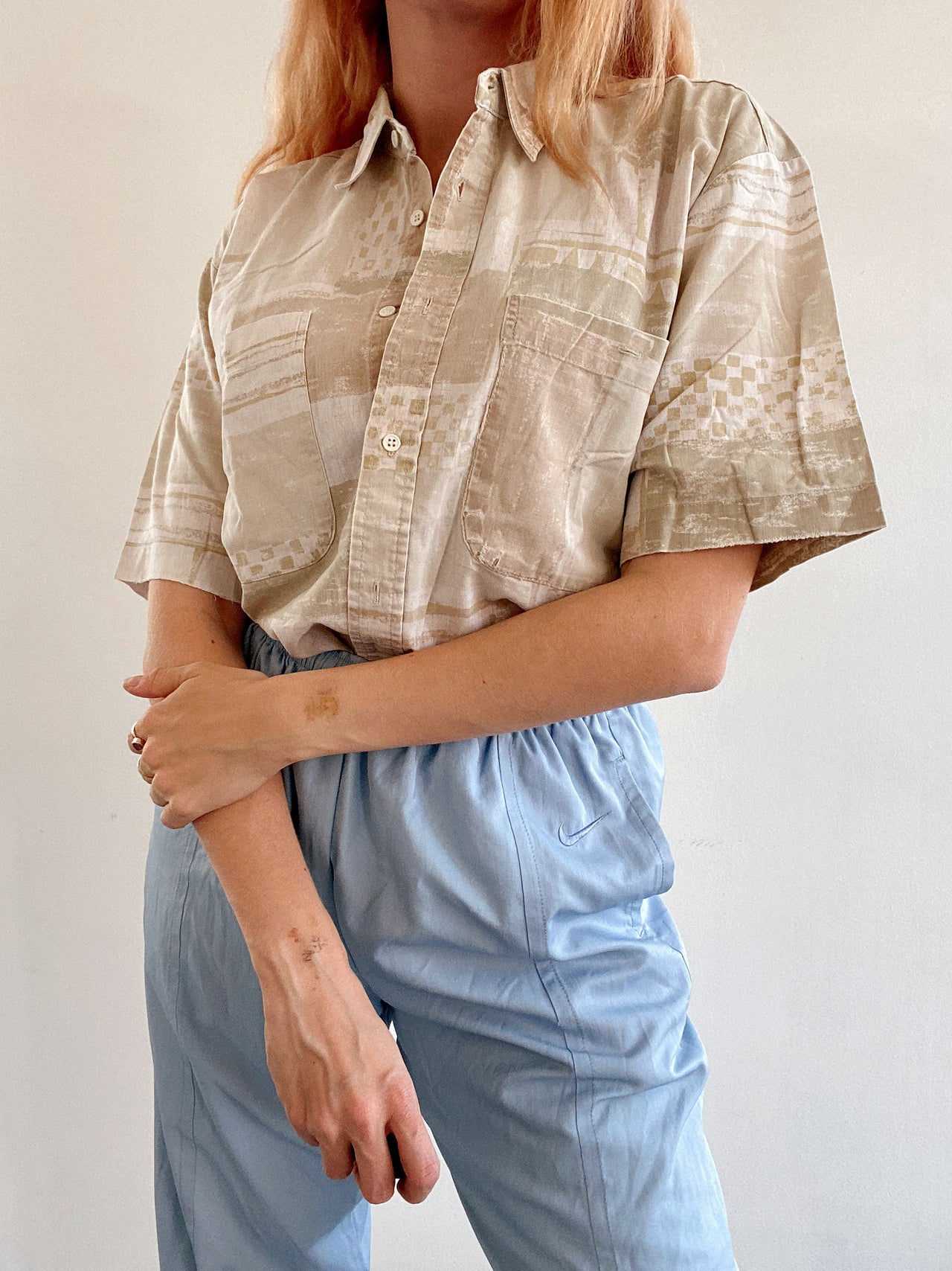 Beiges Vintage-Hemd aus den 80er/90er Jahren