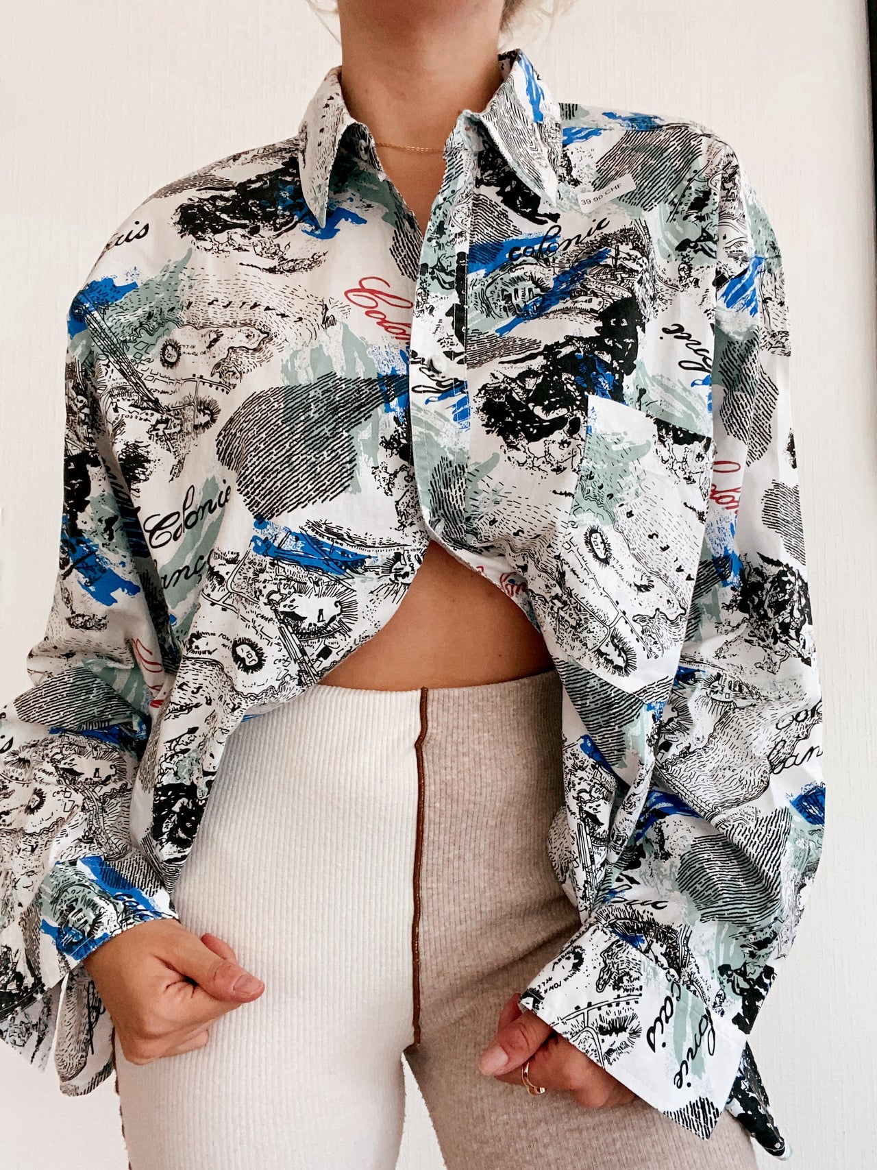 Chemise Vintage 80/90s blanche à motifs bleus/verts/noirs