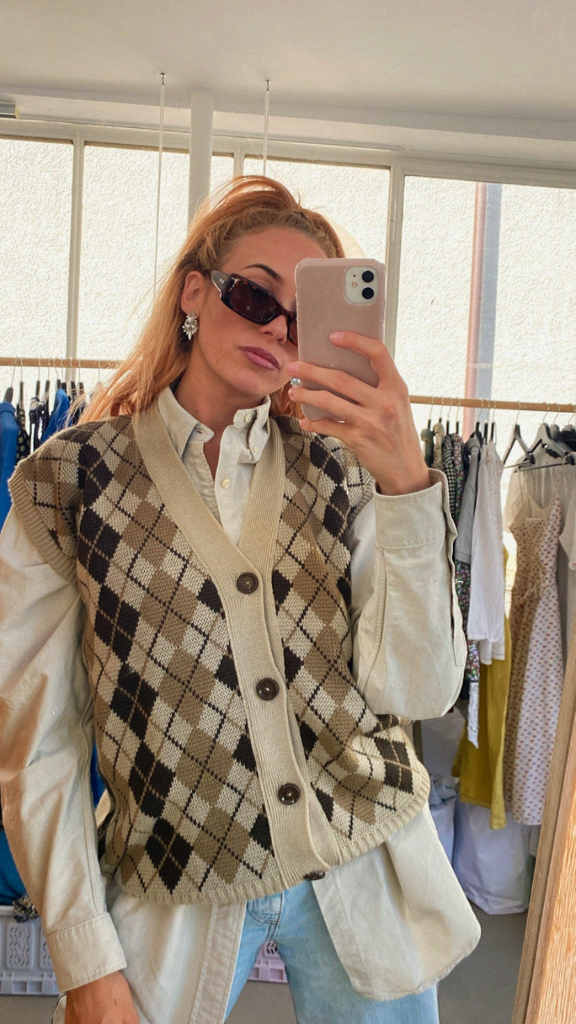 Black V-neck wool cardigan with pink/yellow pattern