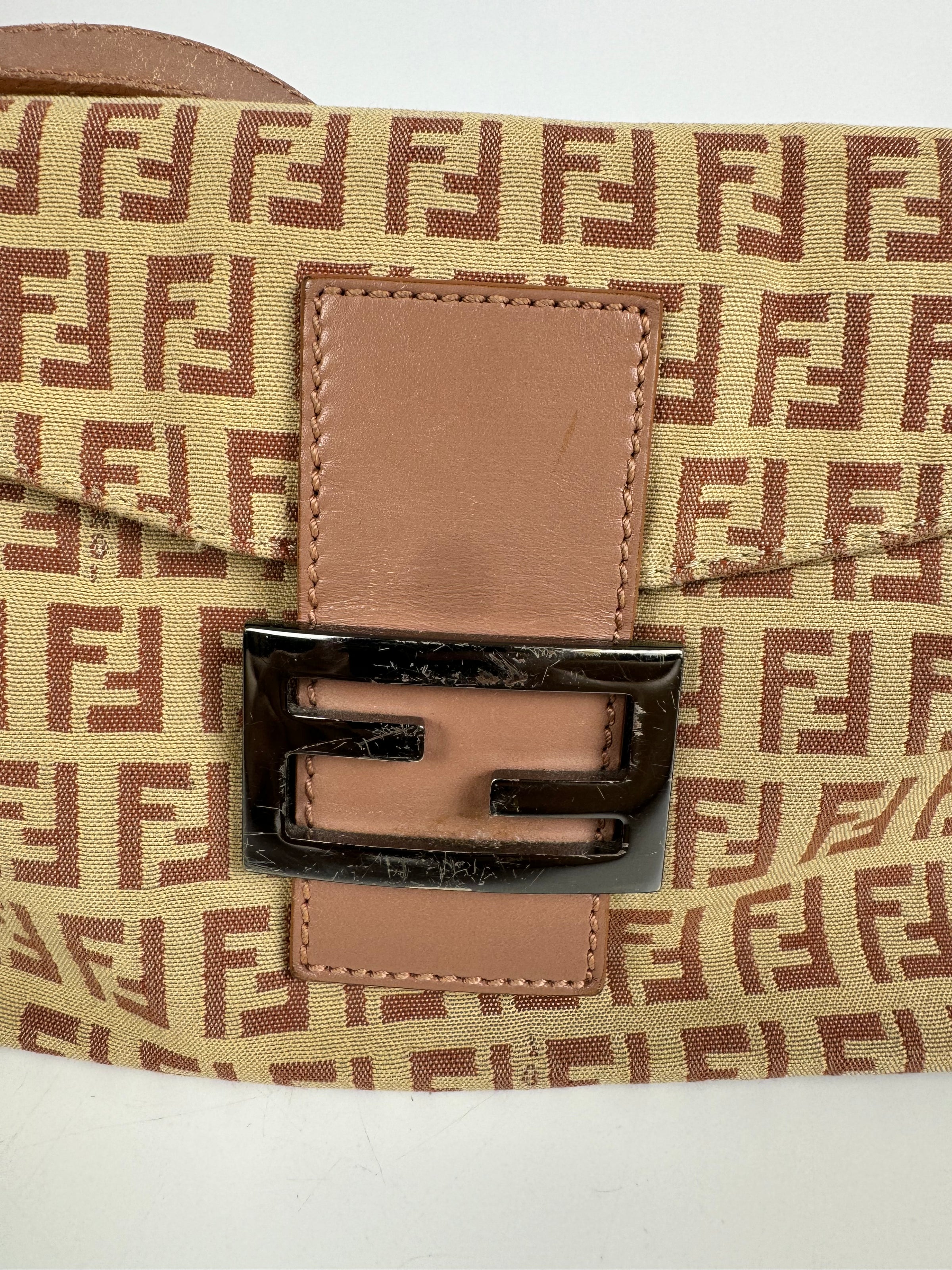Sac Fendi Baguette Rose en Toile