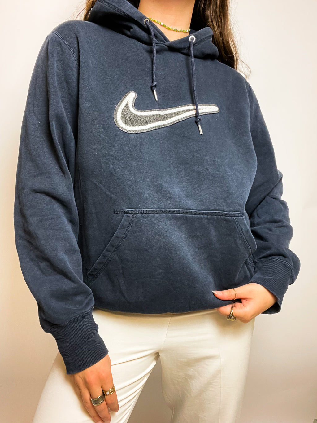 Black vintage Nike sweater M 