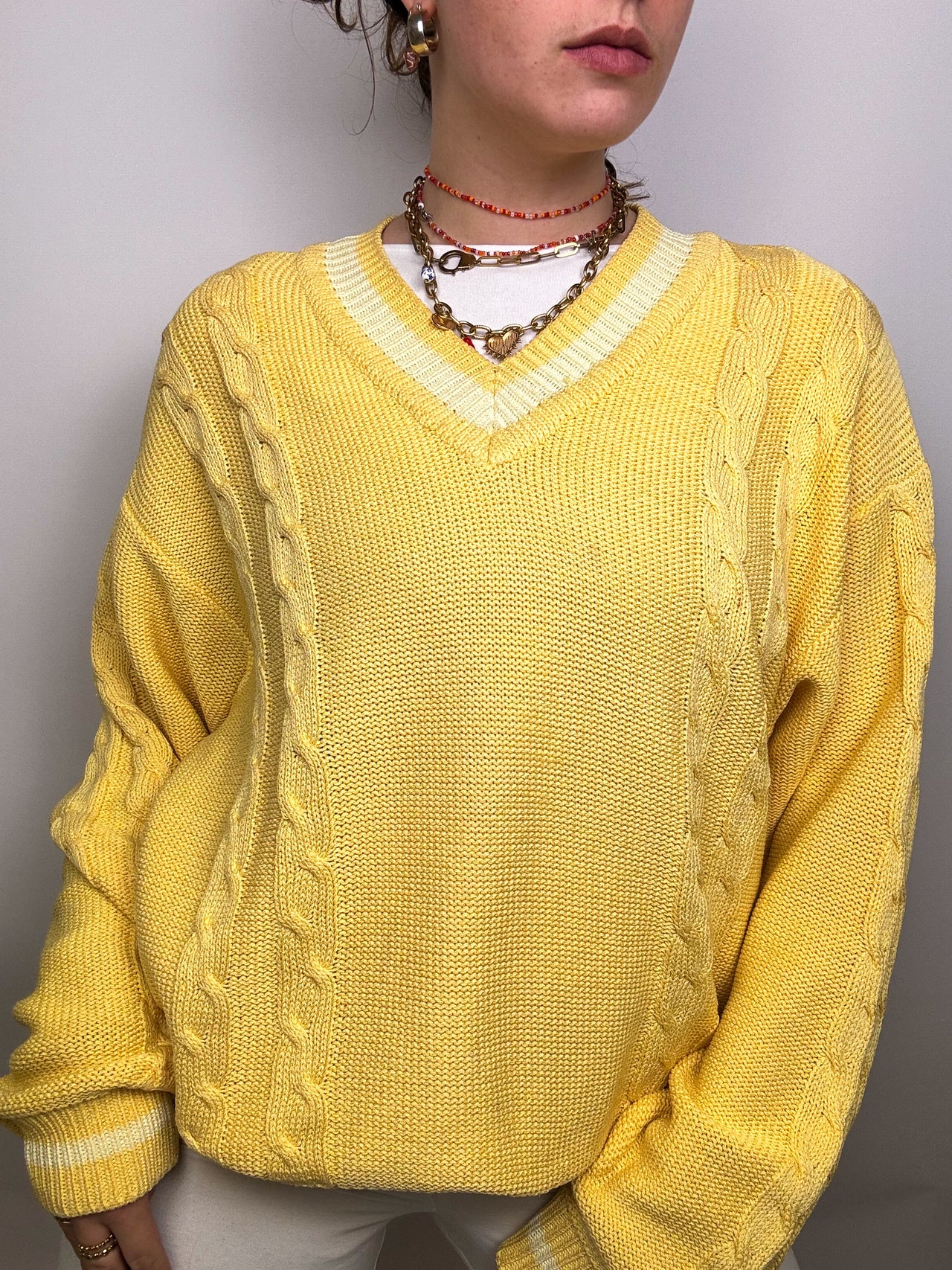 Pull en maille vintage col V jaune poussin L/XL