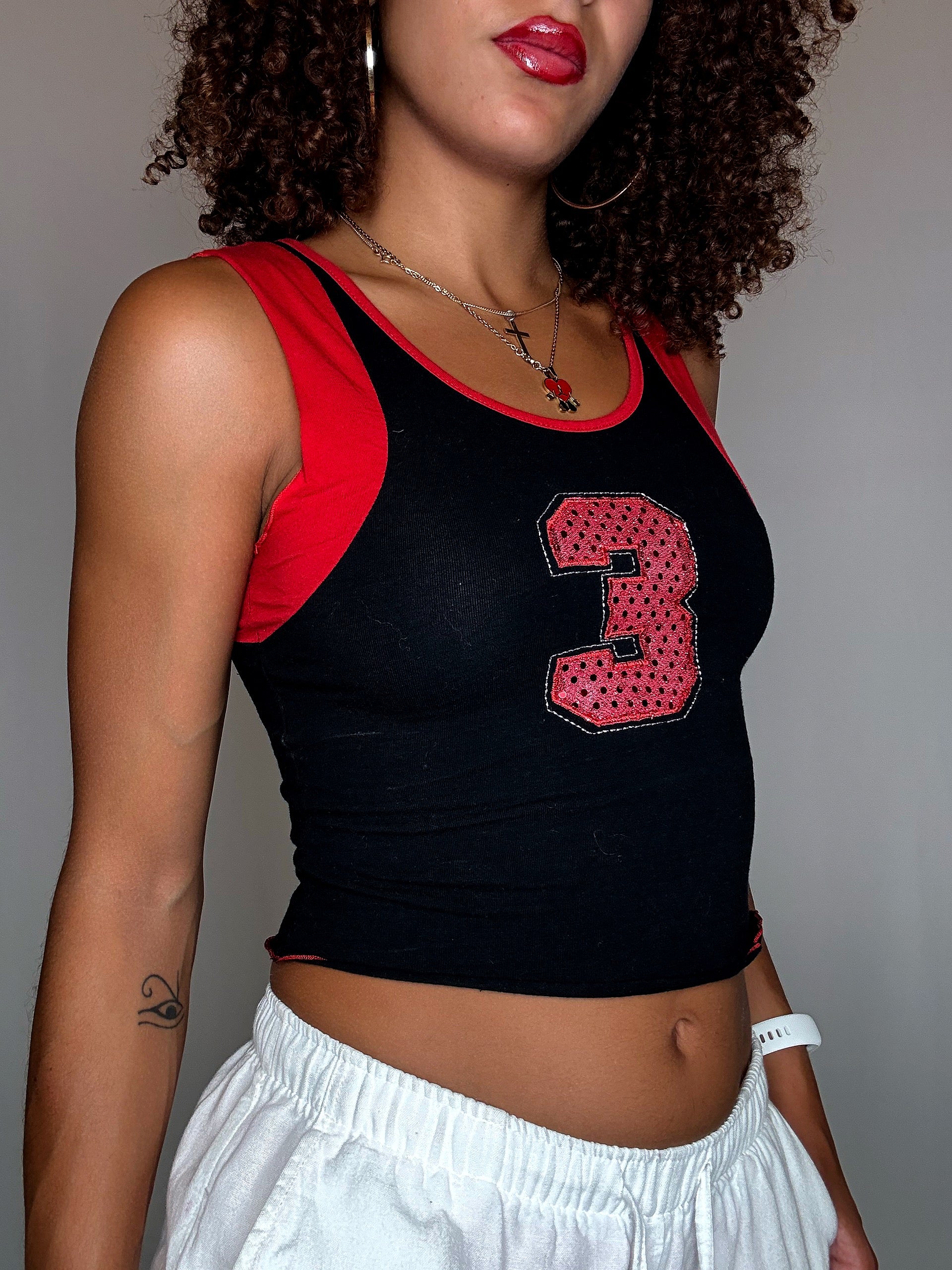 Tshirt noir et rouge S/M vintage