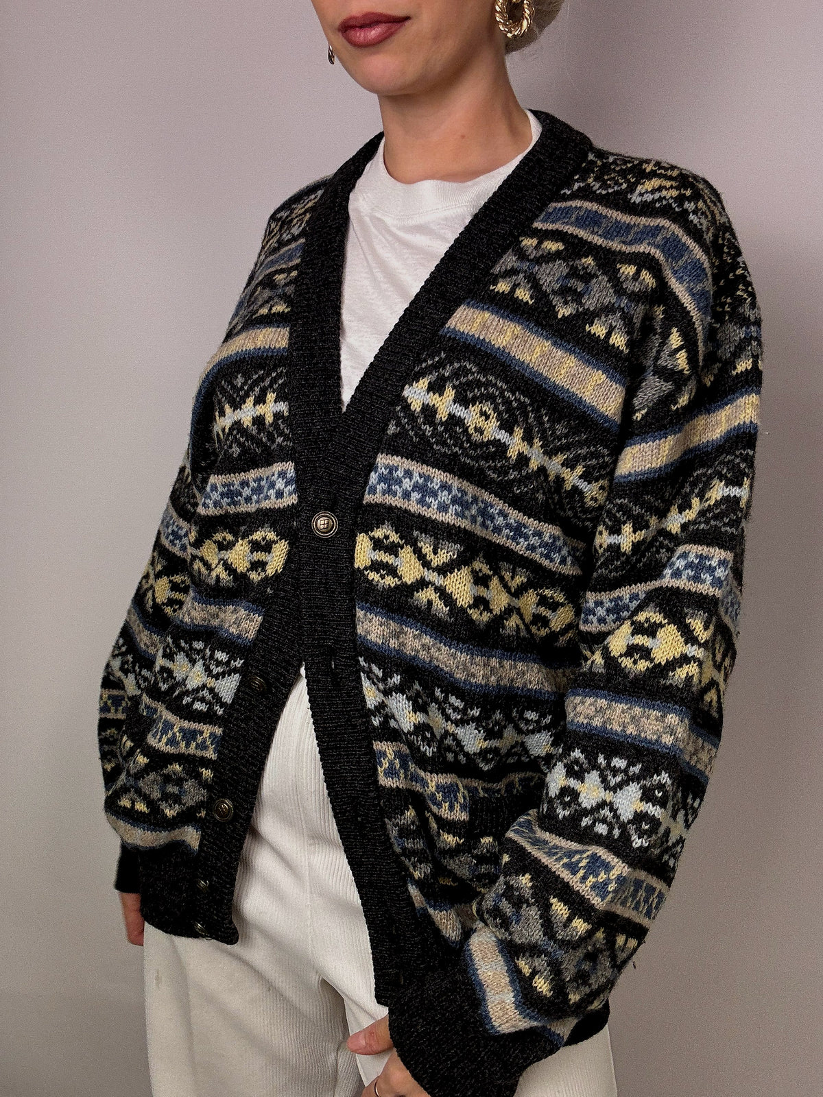 Patterned button cardigan