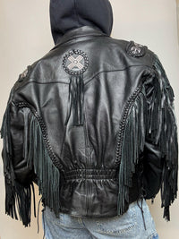 Vintage Bikerjacke aus schwarzem Leder mit Fransen, Größe M/L
