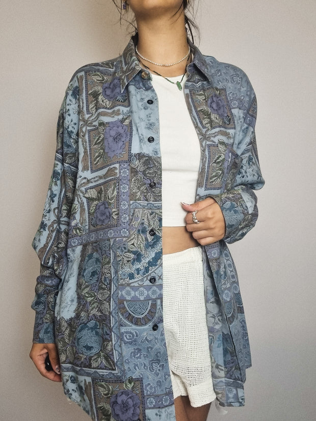 Chemise vintage à motif M
