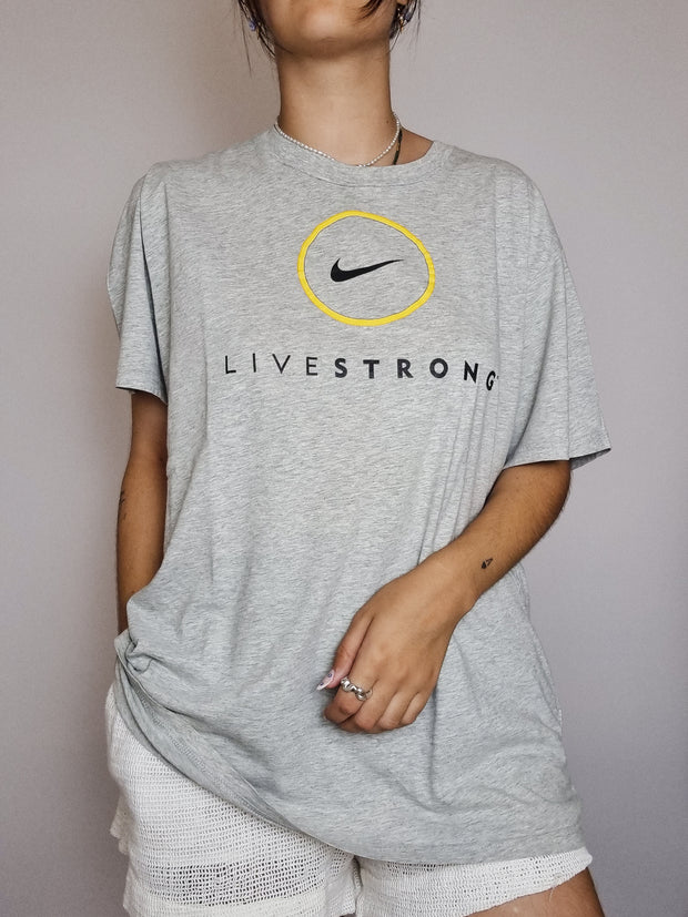 T-shirt Nike L