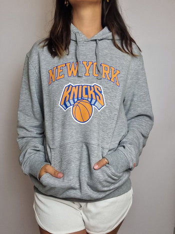 Vintage New York Knicks gray sweater