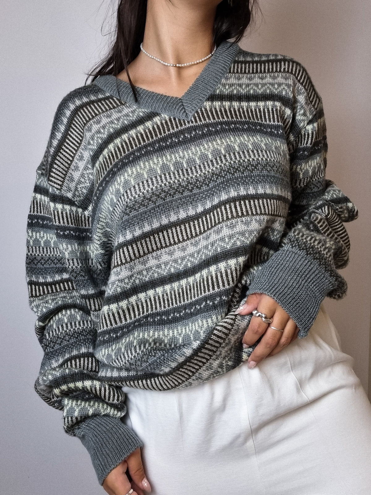 Vintage patterned wool sweater L/XL 