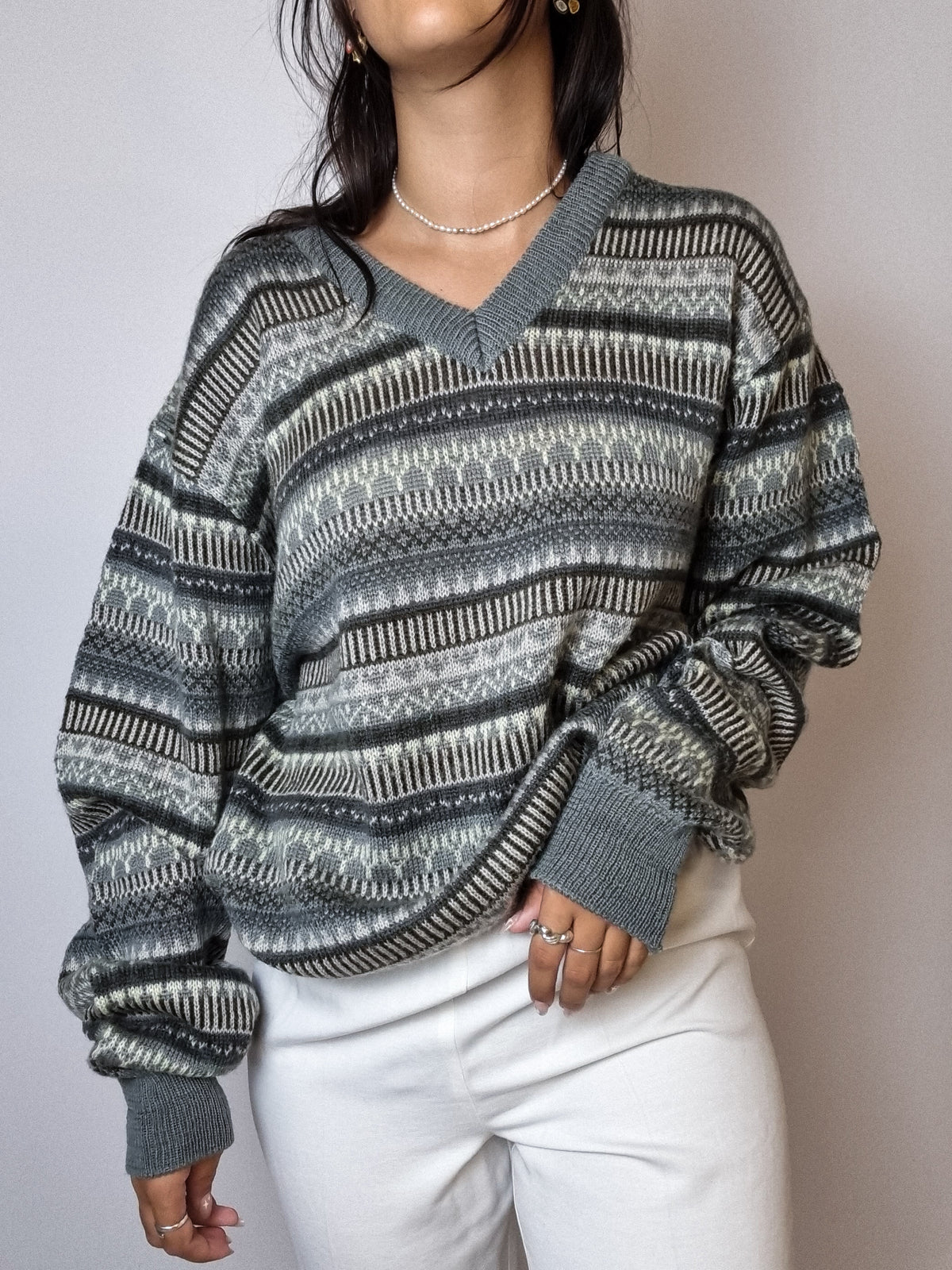 Vintage patterned wool sweater L/XL 