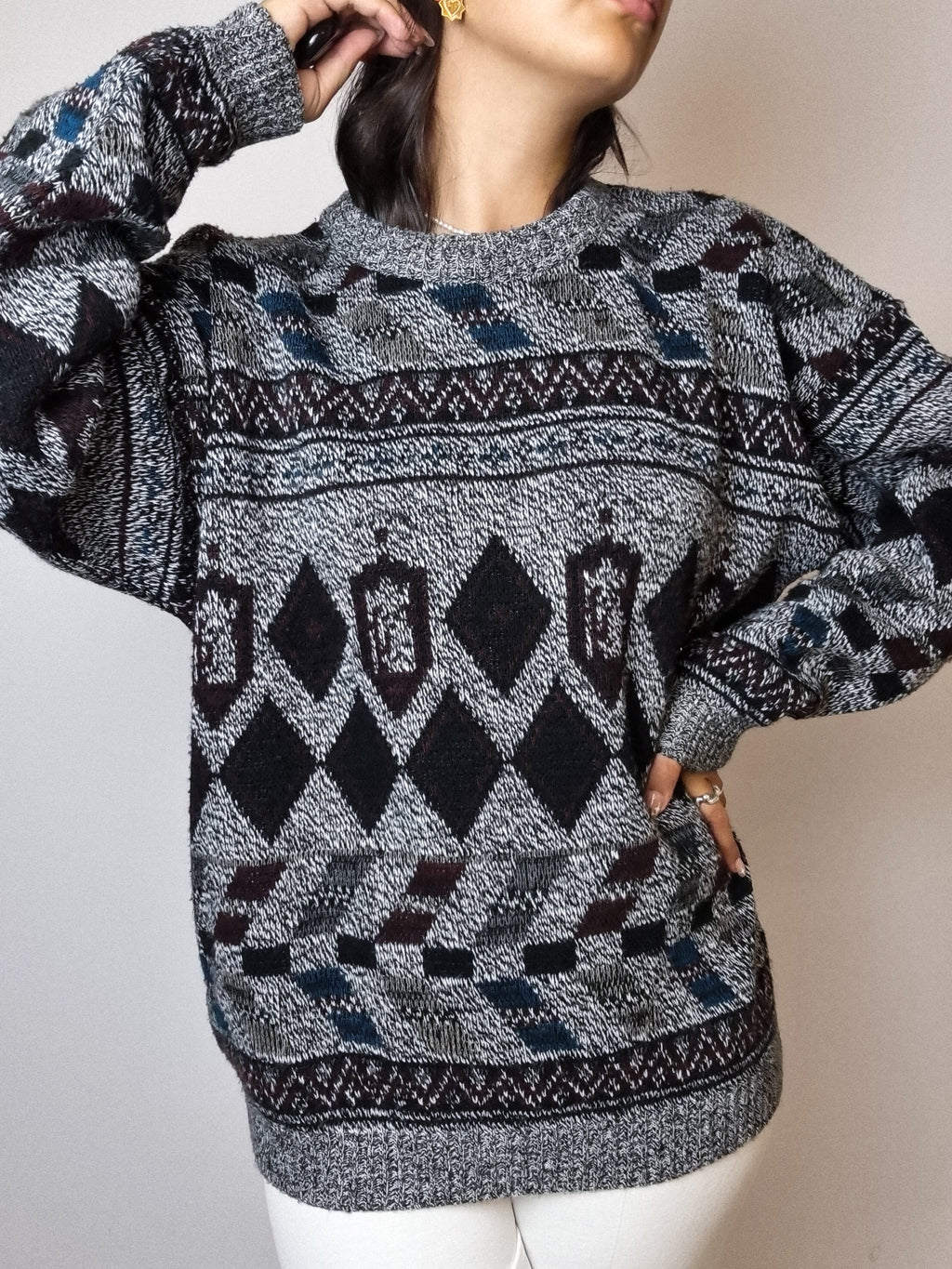 Gray vintage patterned wool sweater L 