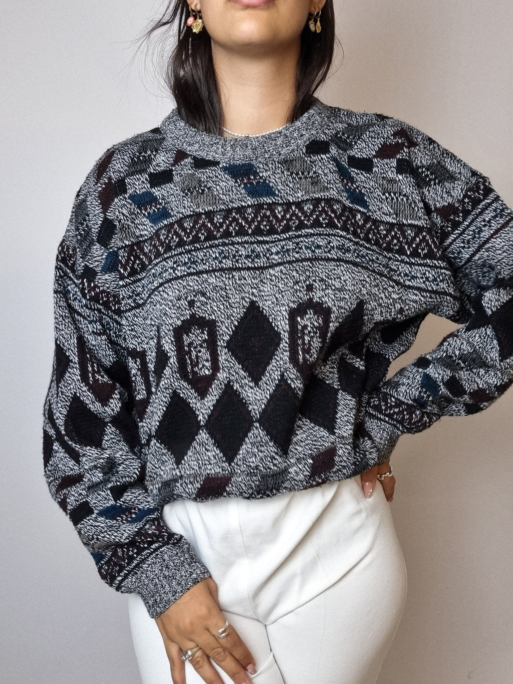 Gray vintage patterned wool sweater L 
