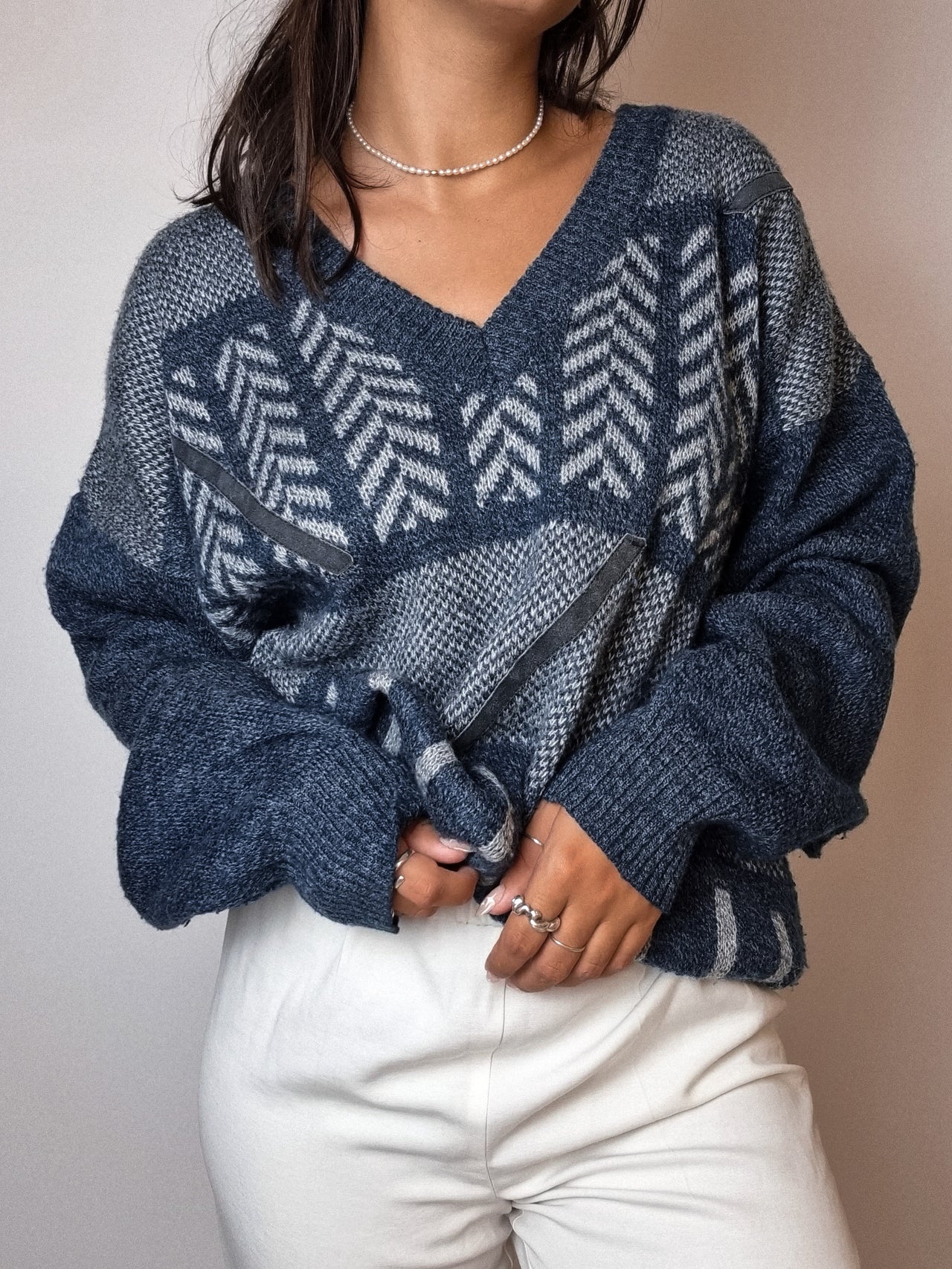 Blue vintage patterned wool sweater L 