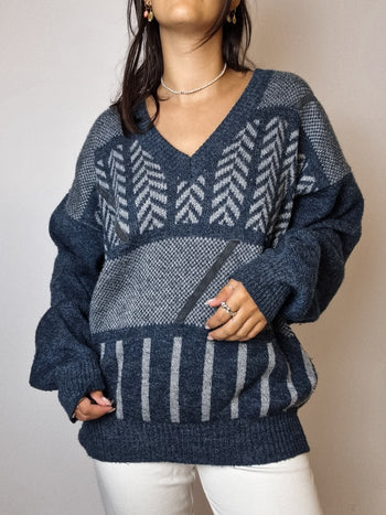 Blue vintage patterned wool sweater L 