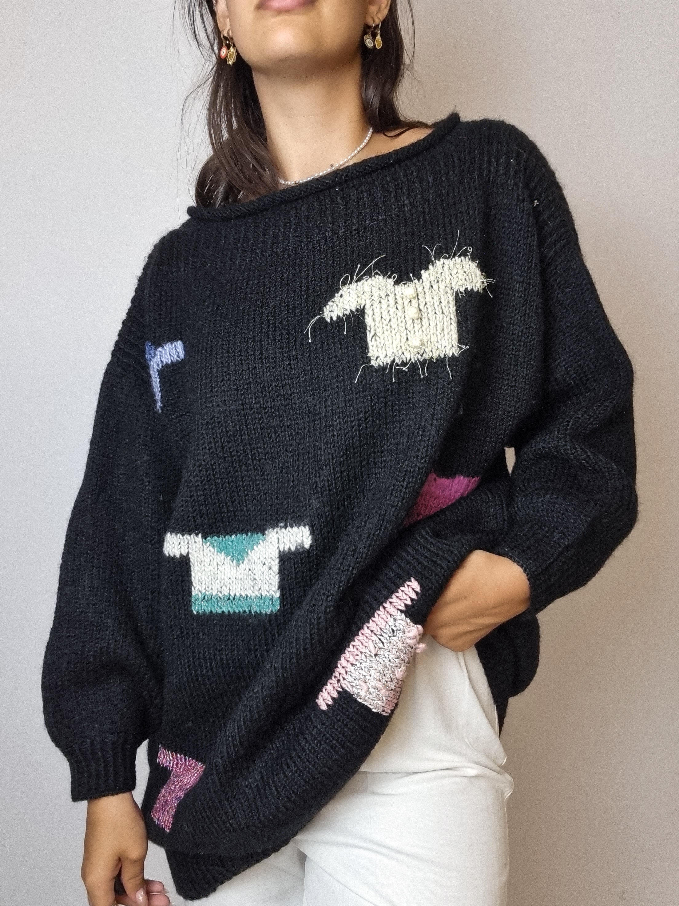 Embroidered black wool sweater L 