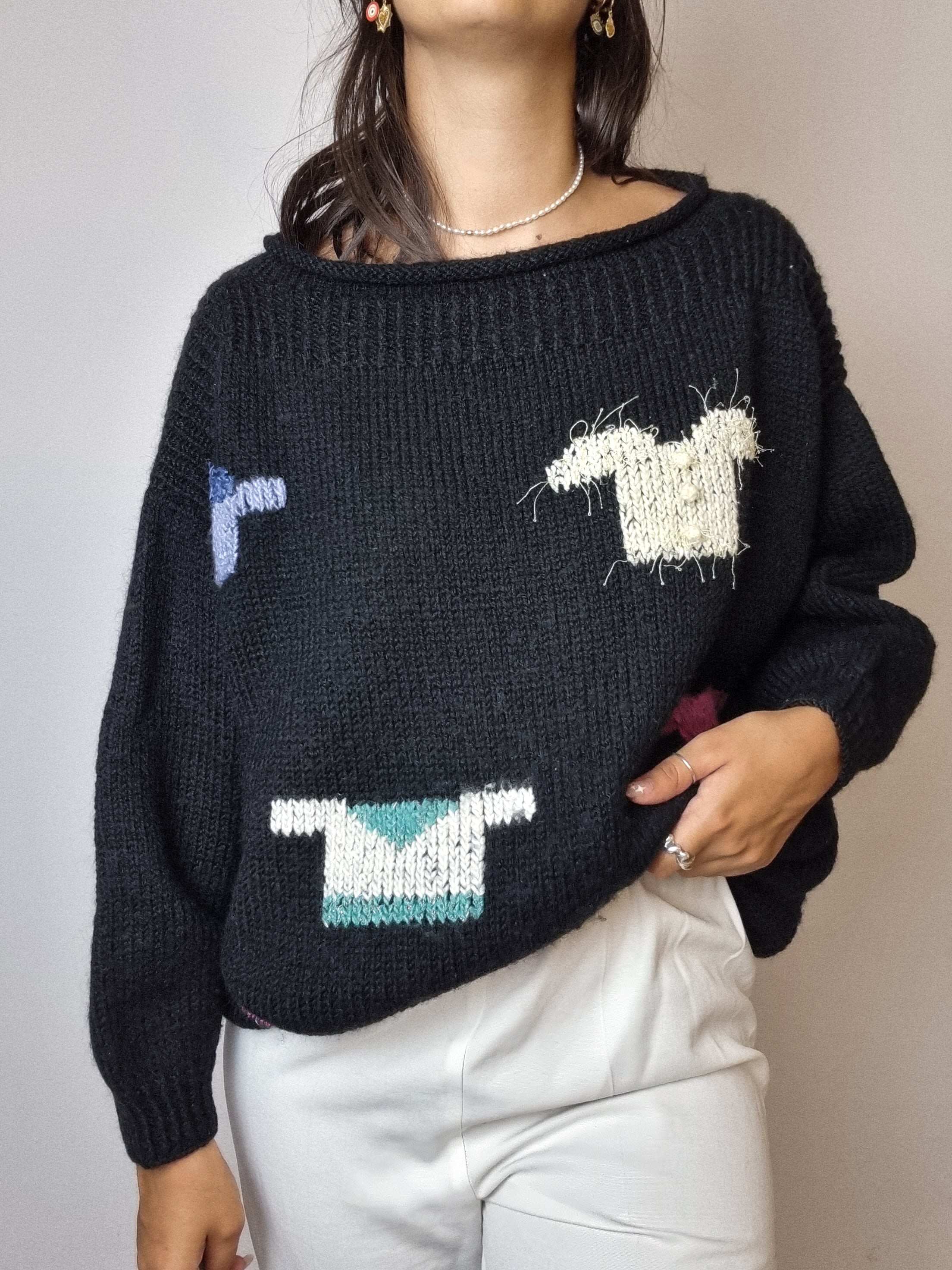 Embroidered black wool sweater L 