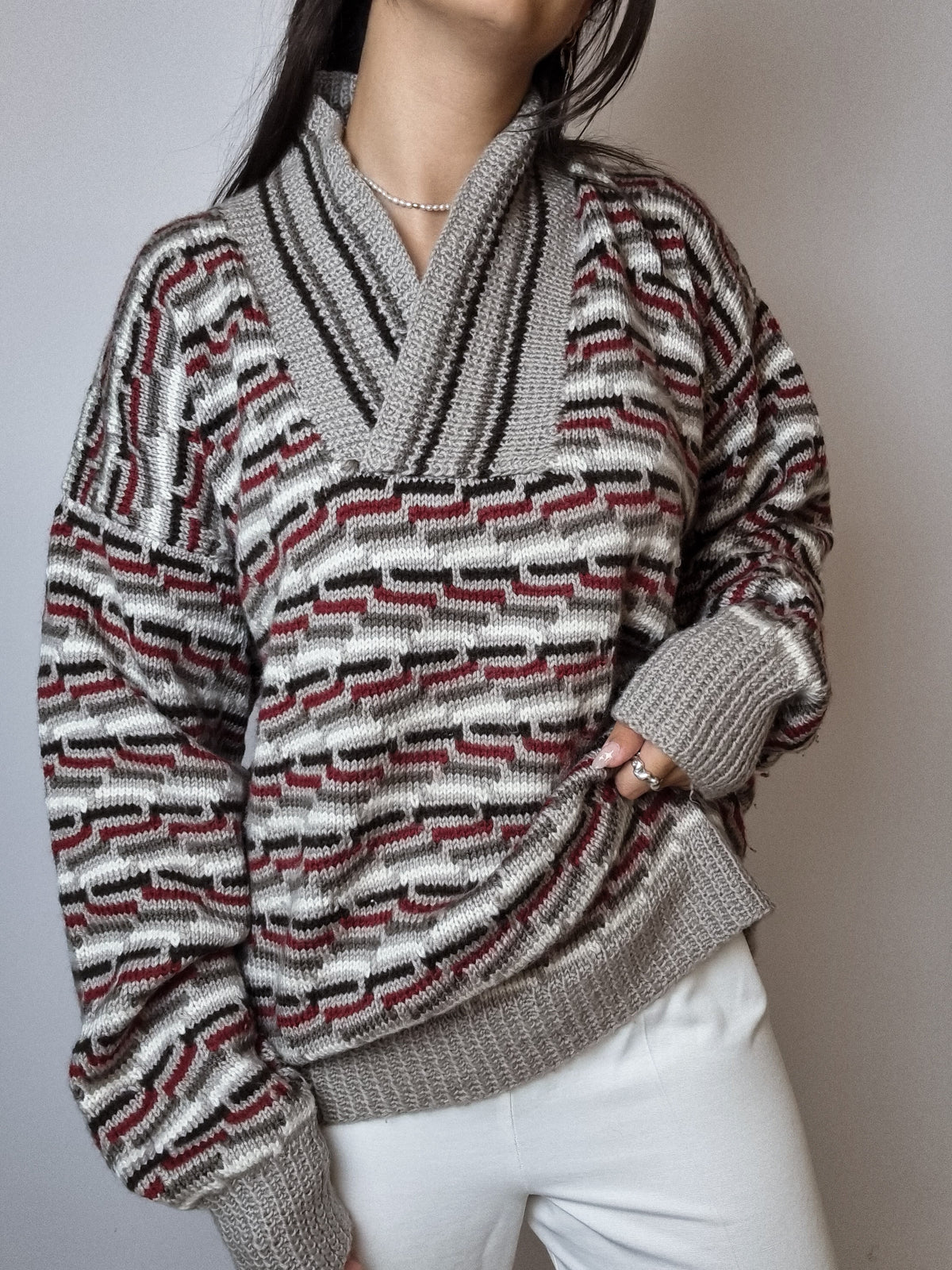 Wool sweater with high collar L 
