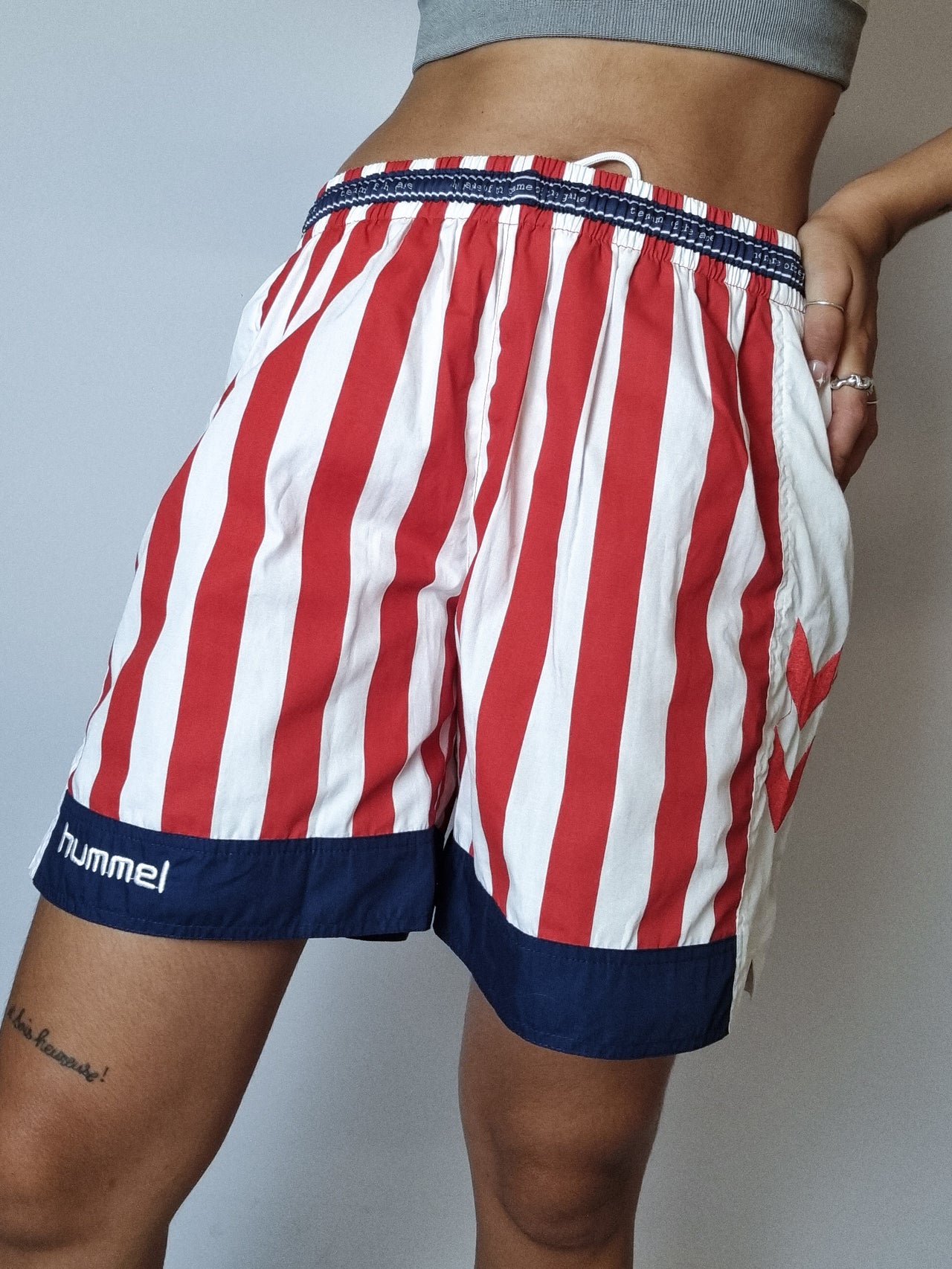 Vintage rot-weiß gefütterte Shorts M 