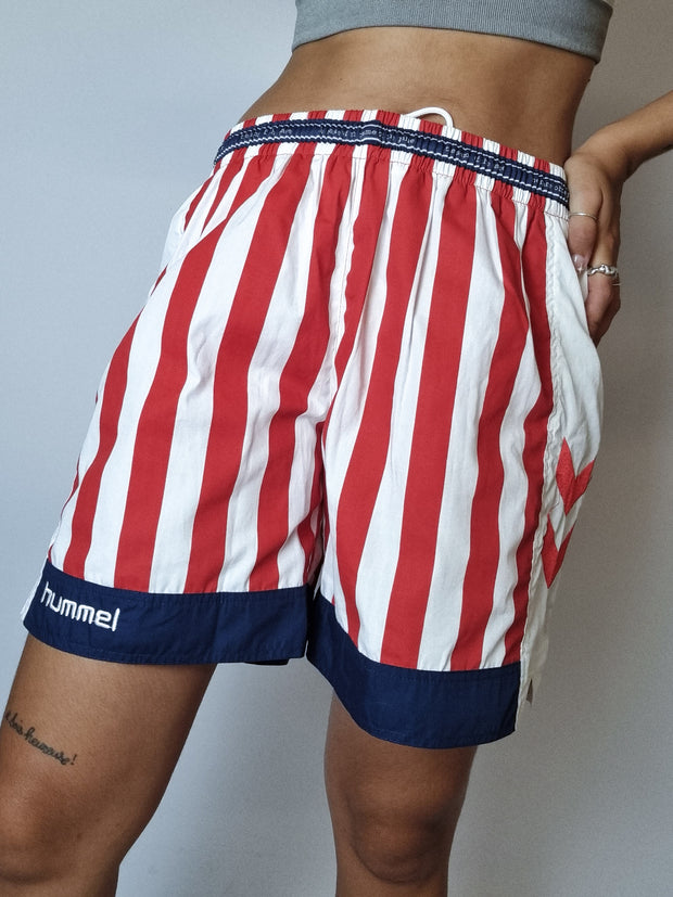Vintage red and white lined shorts M 
