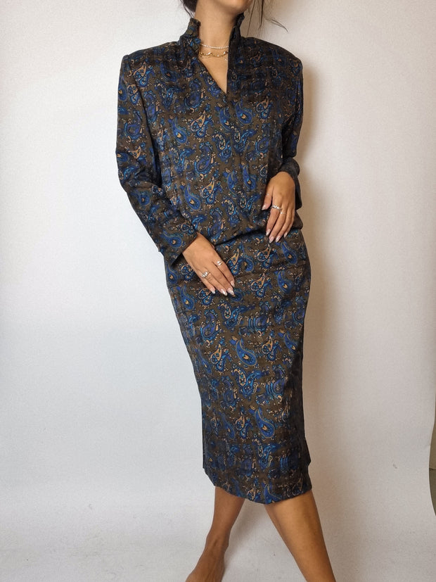 Khaki dress with vintage patterns M/L