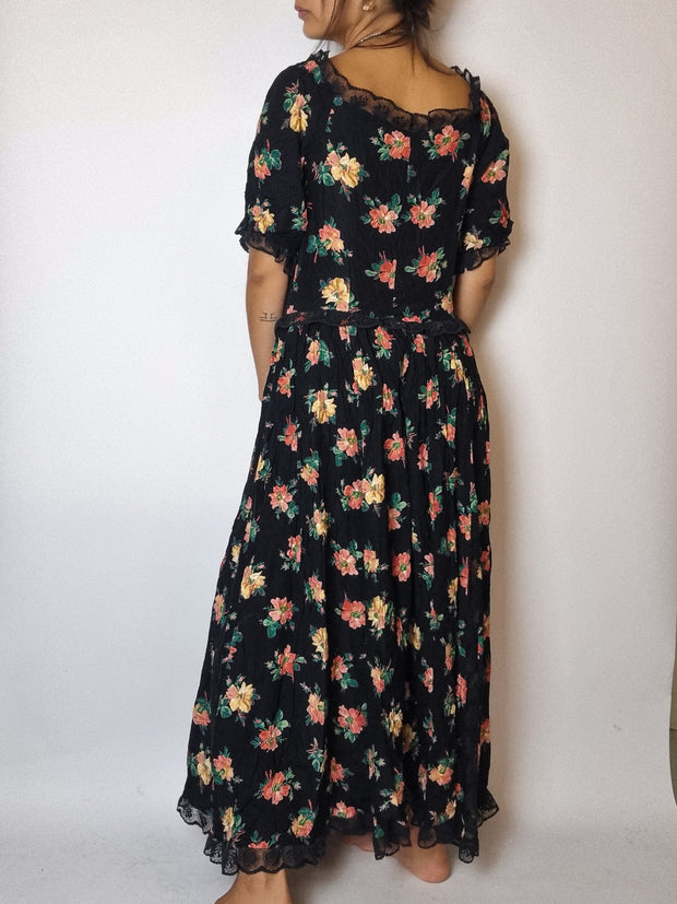 Robe noire à fleurs vintage M/L