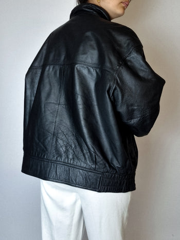 Vintage black leather bomber jacket L 